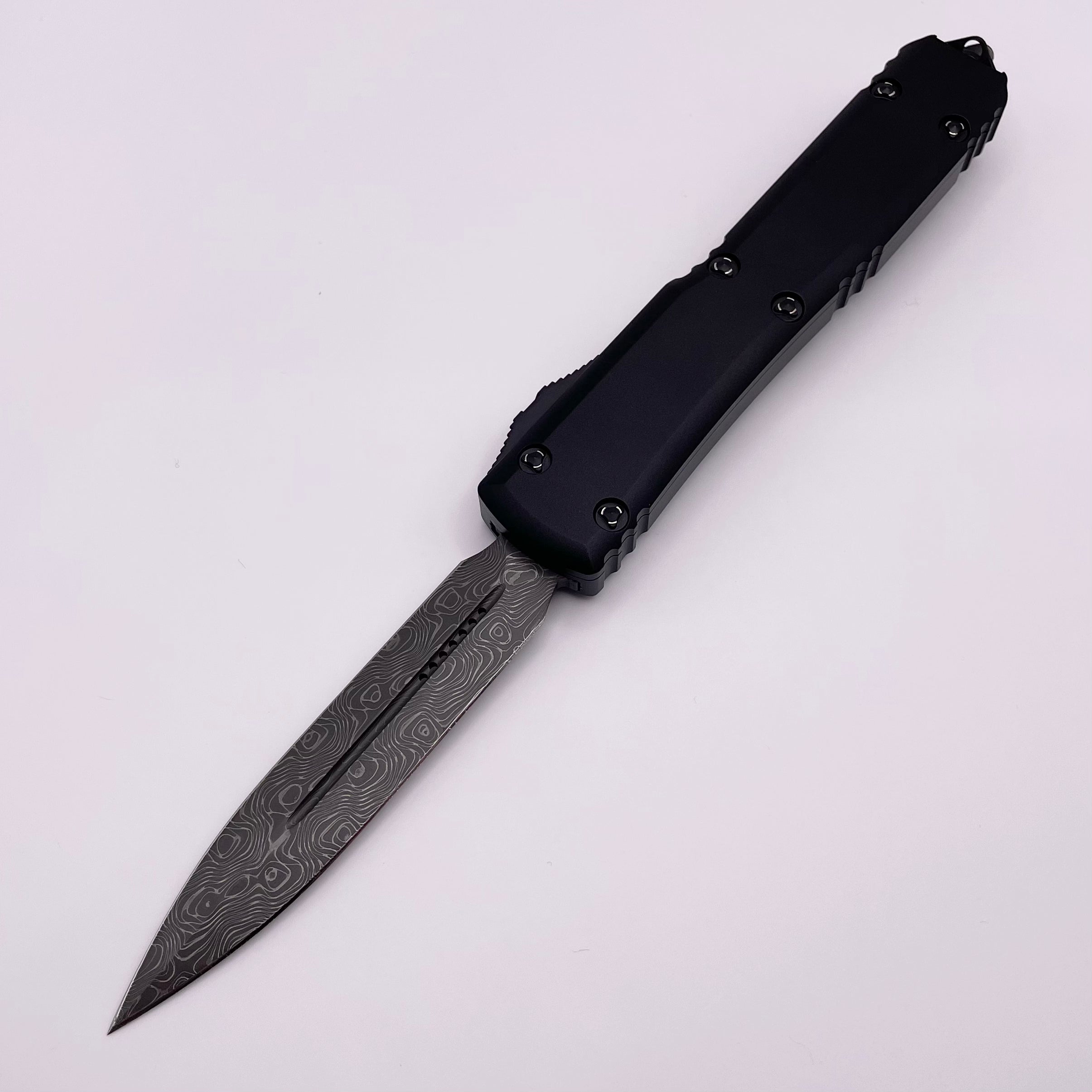 Pre Owned Microtech Ultratech Damascus Double Edge & Black w/ Ringed Hardware Signature Series 122-16S Damascus Pattern #2