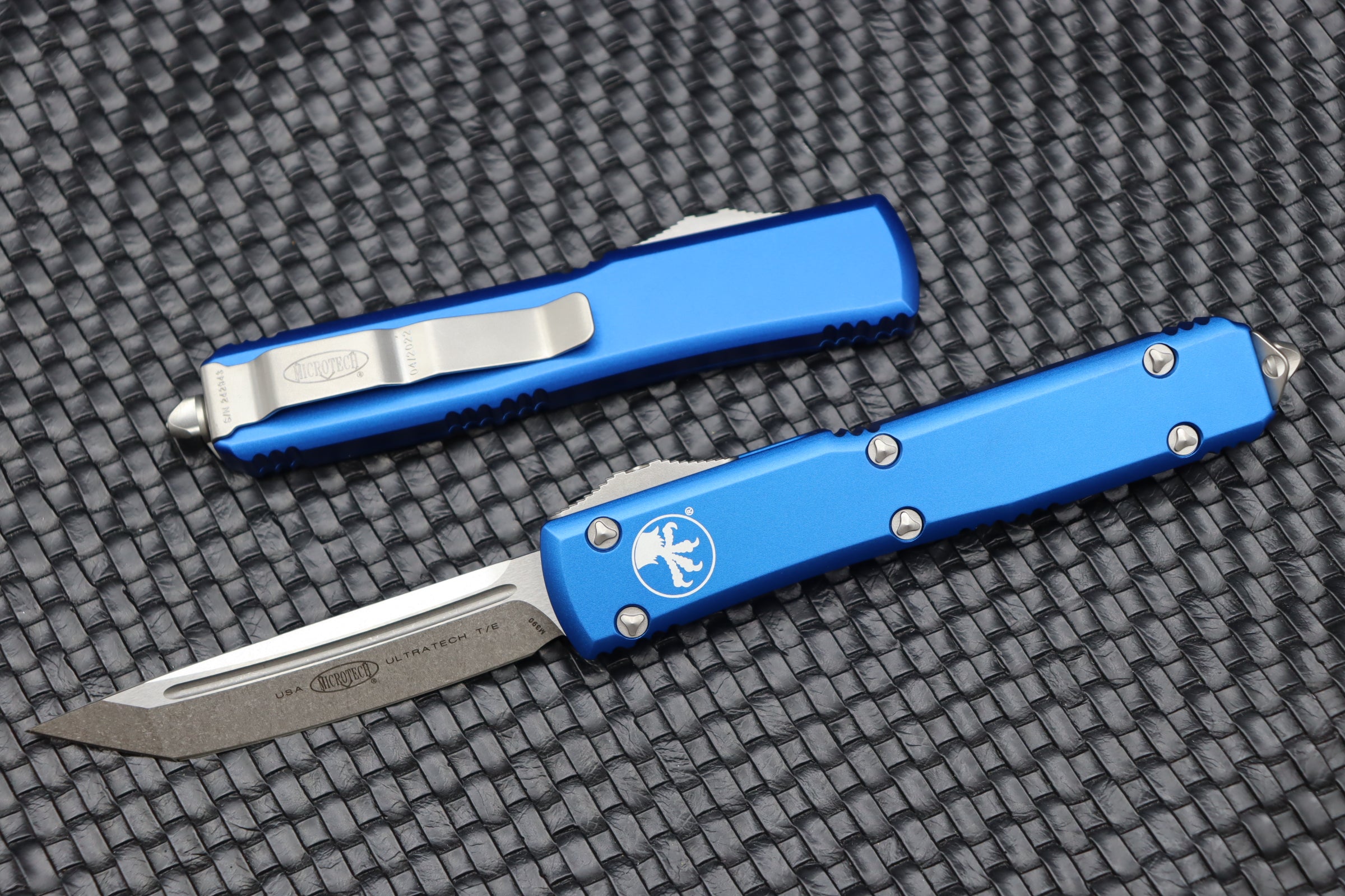 Microtech Ultratech Tanto Stonewash Standard & Blue 123-10BL