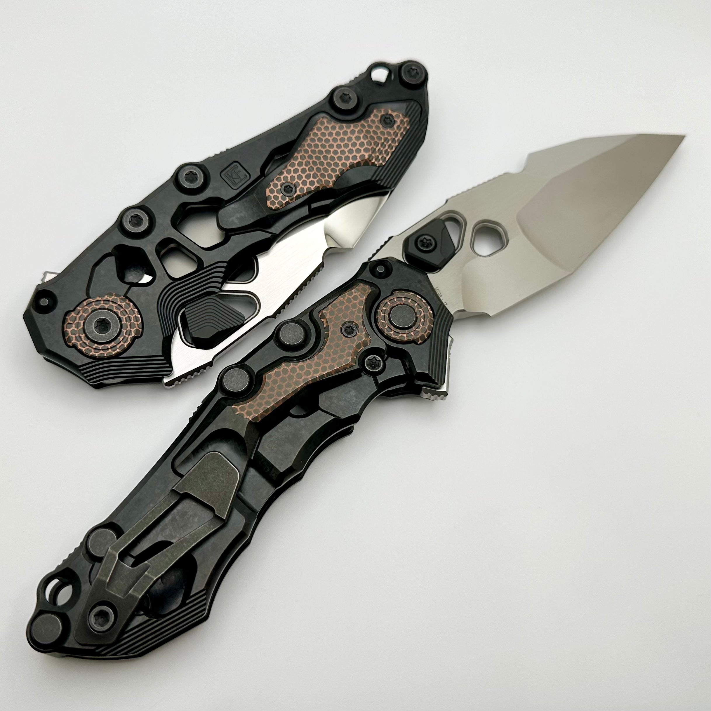 Custom Knife Factory Traktor Crystal Ti/Superconductor & Tri-Tone M398