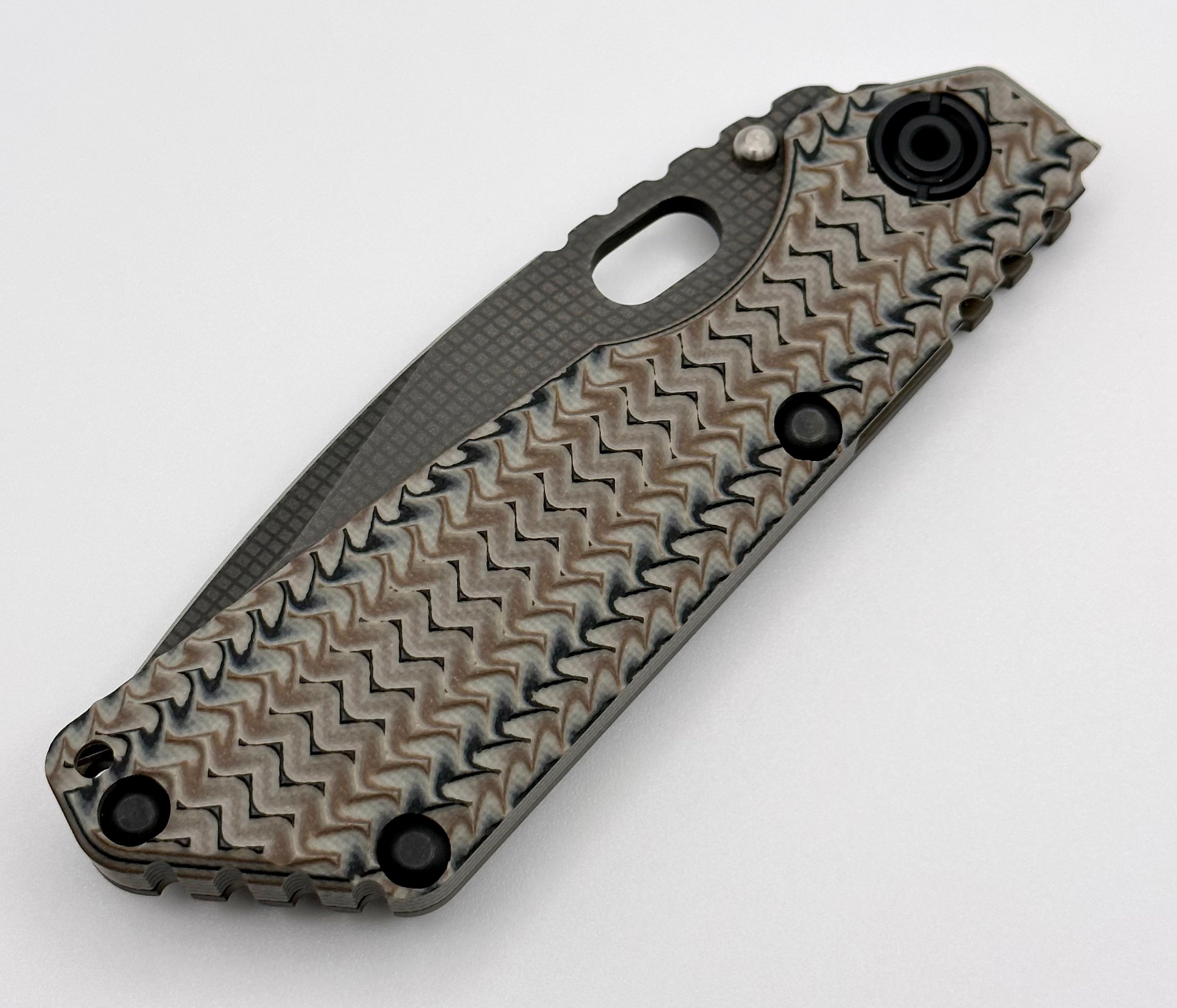 Mick Strider SnG ZigZag Multicolor Scale w/ Torched Lock Side & Cross Hatch Nightmare Ground Blade