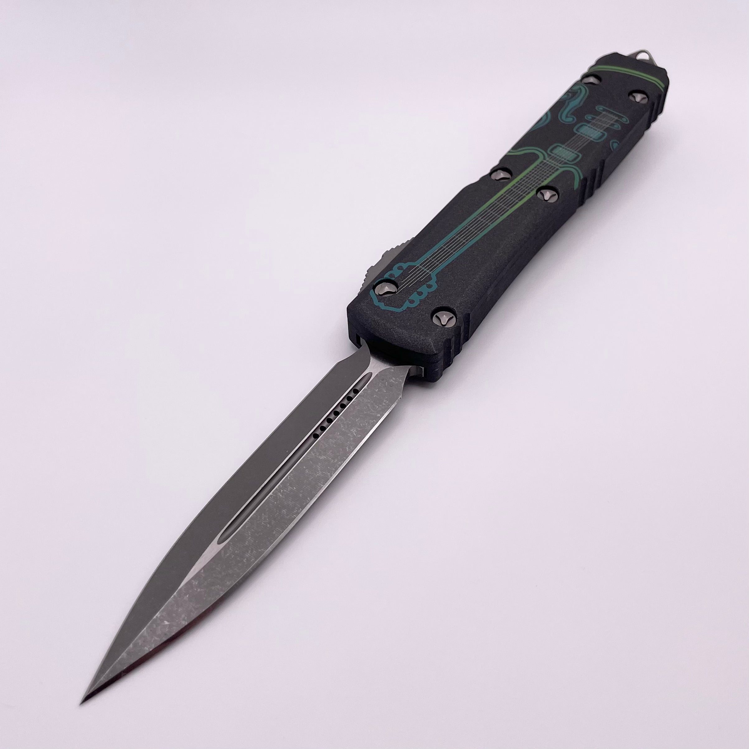 PRE OWNED Microtech Ultratech NCKS 2023 Teal & Green Double Edge Apocalyptic Standard 122-10APNCKS