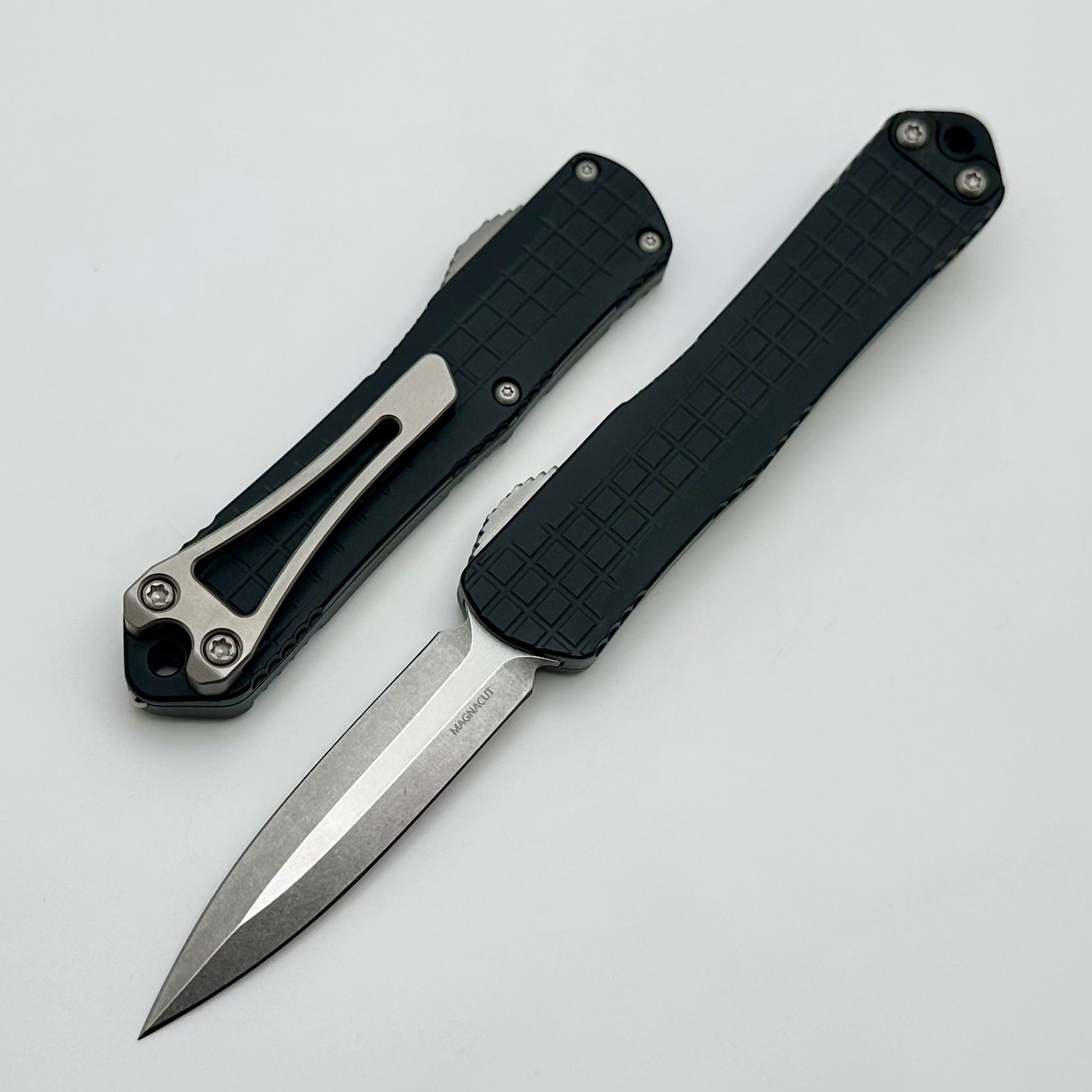 Heretic Knives Manticore S Black Frag Grenade Grip & Stonewash Magnacut Double Edge H024F-2A