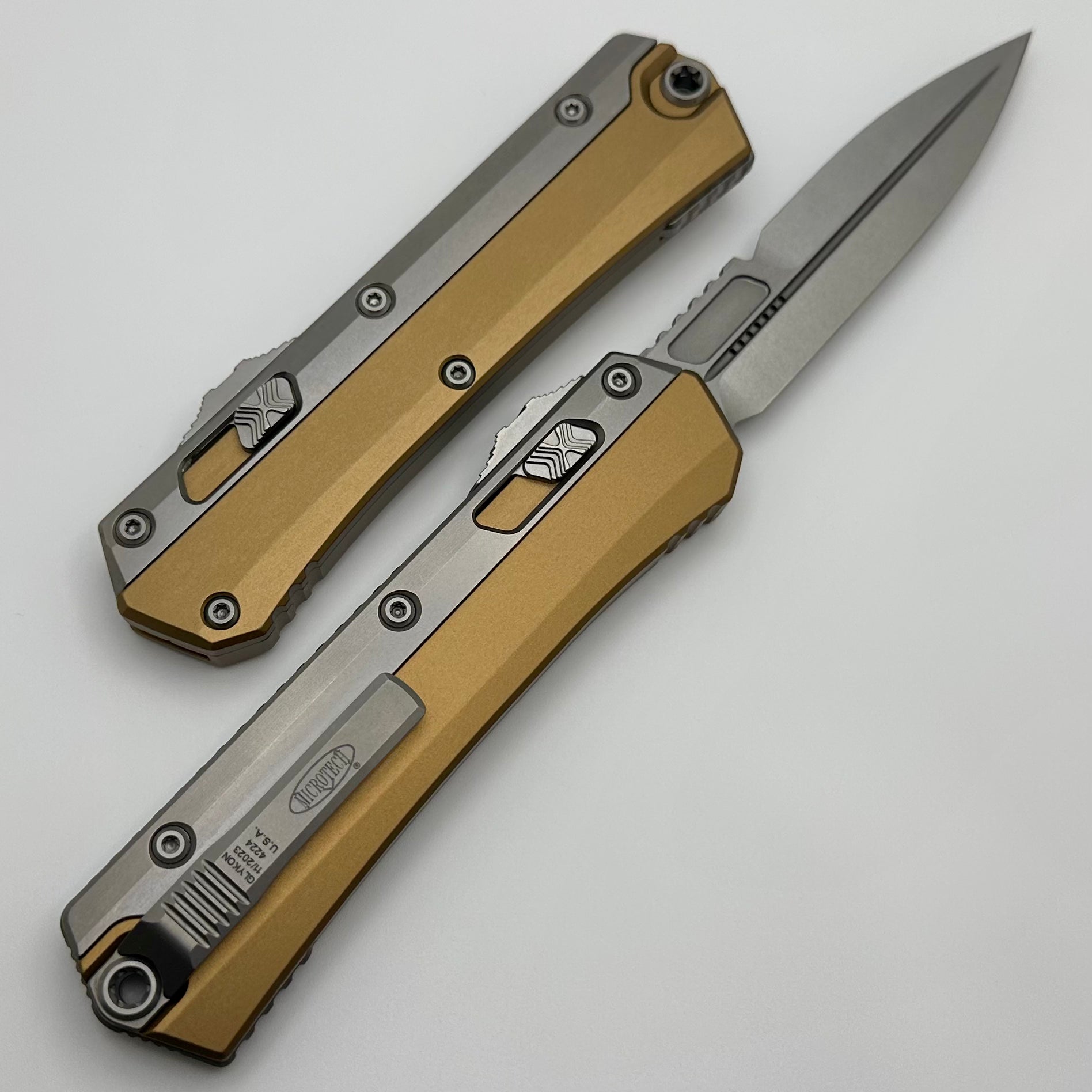 Microtech Glykon Stonewash Standard Bayonet w/ Stonewash Overlay & Tan Handle 184-10TA