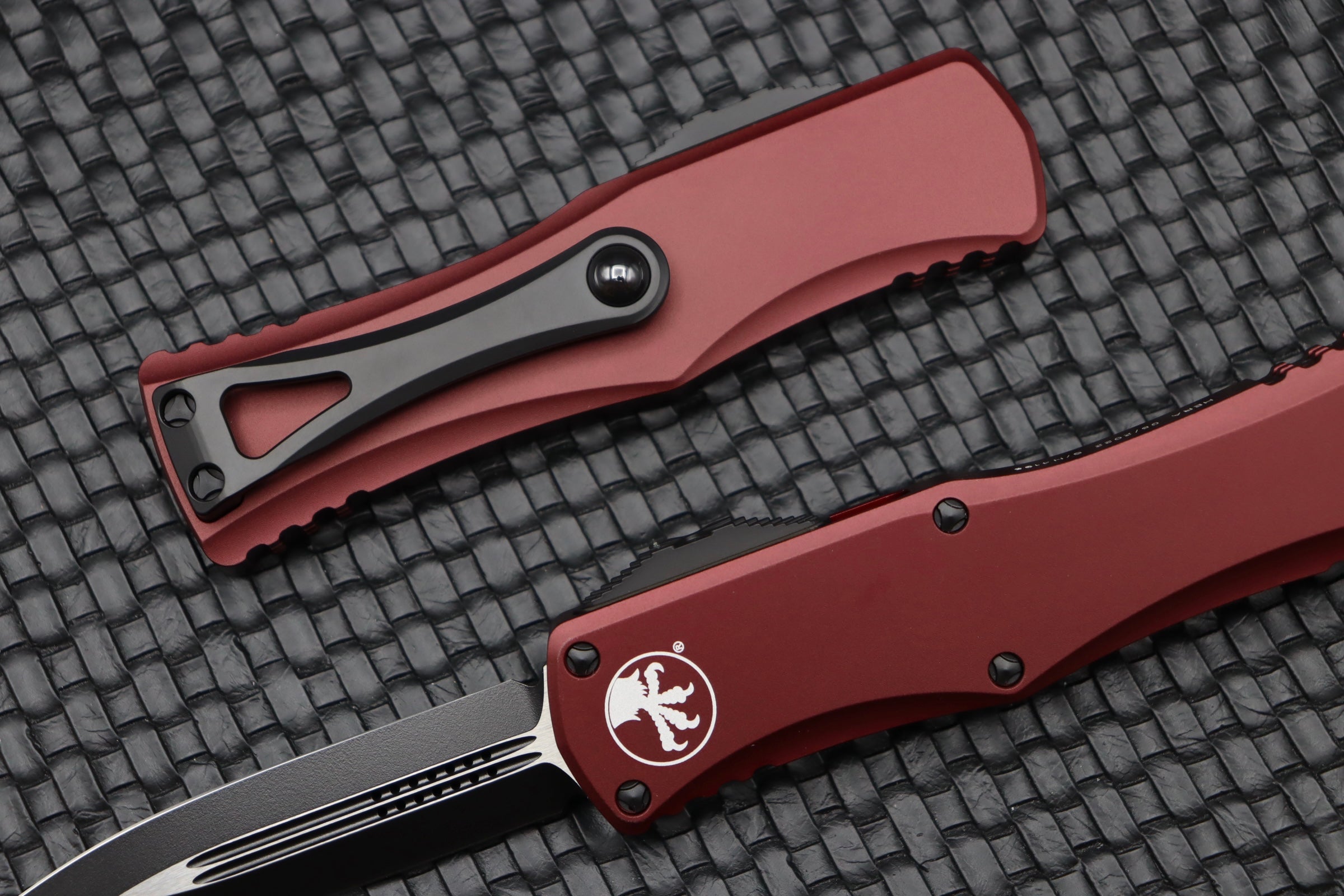 Microtech Hera Double Edge Black Standard & Merlot 702-1MR