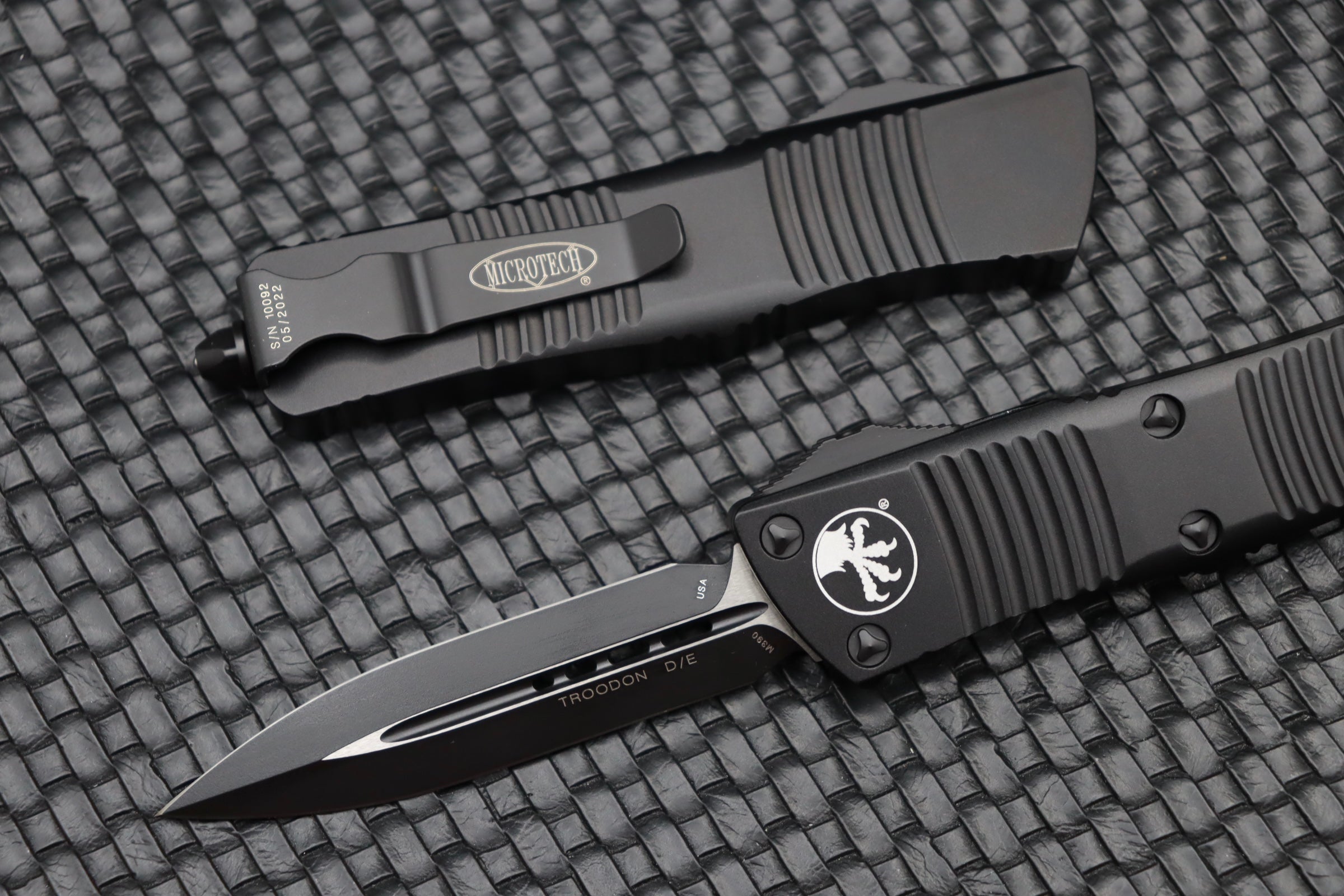 Microtech Troodon Double Edge Black Tactical Standard 138-1T