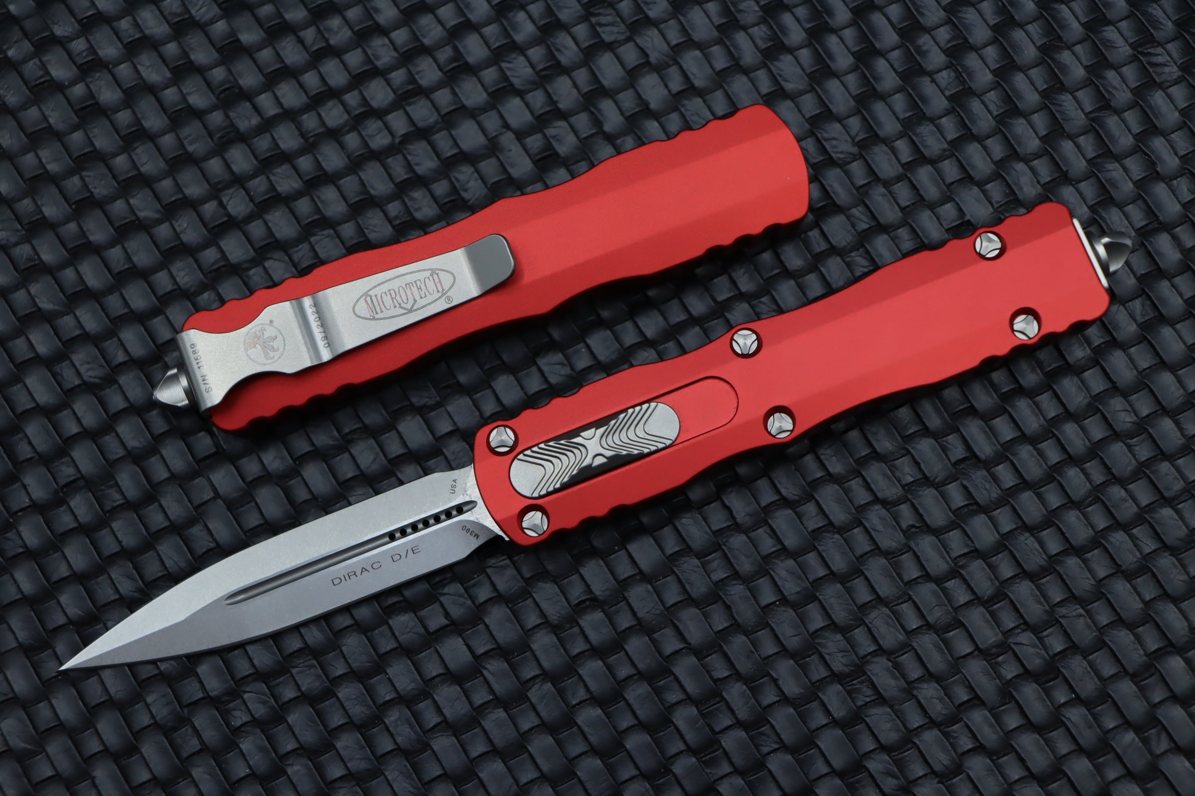 Microtech Dirac D/E Stonewash Standard & Red 225-10RD