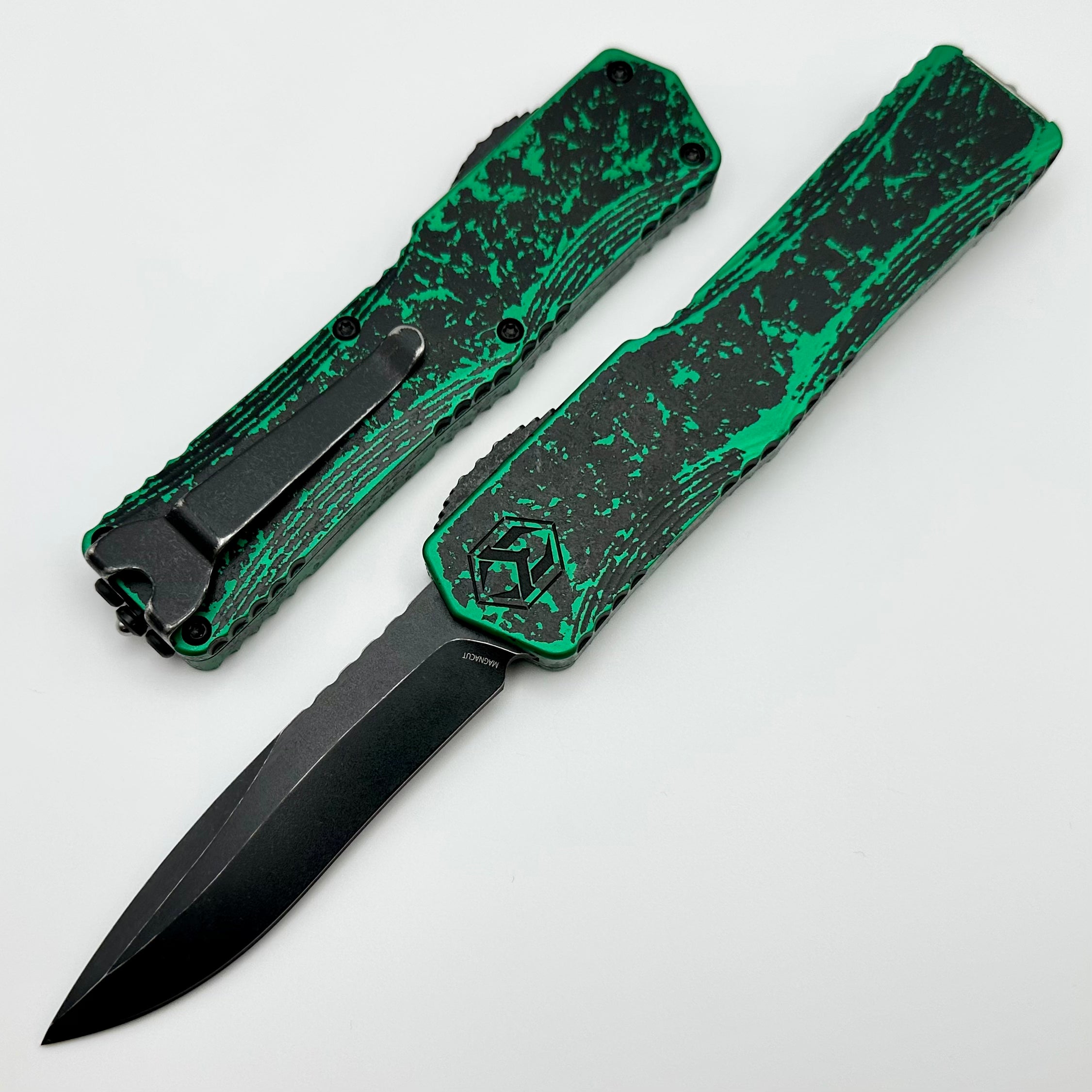 Heretic Knives Colossus USN 2023 Breakthrough Green & Battleworn Recurve Magnacut