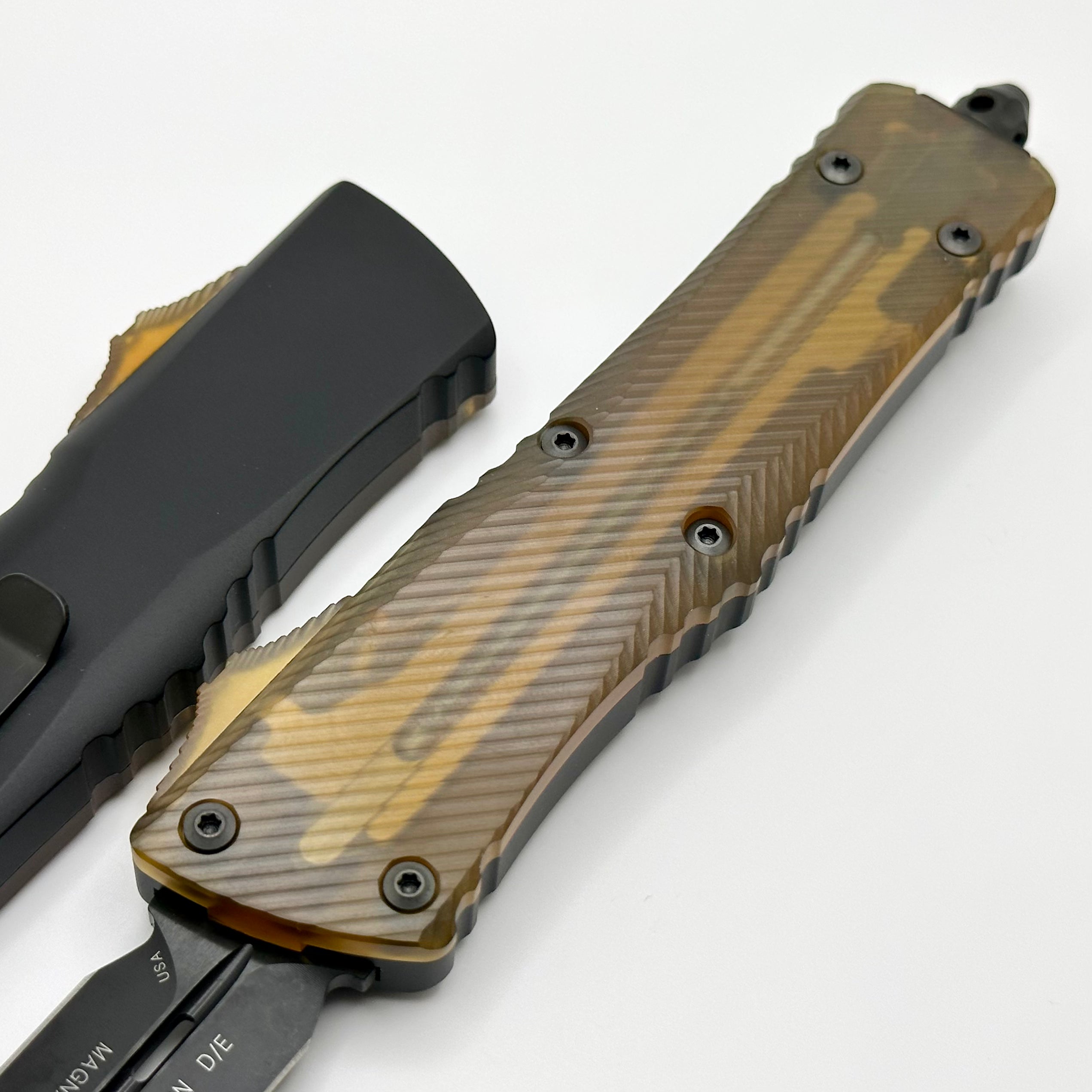 Microtech Combat Troodon Fluted Ultem Top/Button w/ DLC Double Edge 142-1DLCTULS