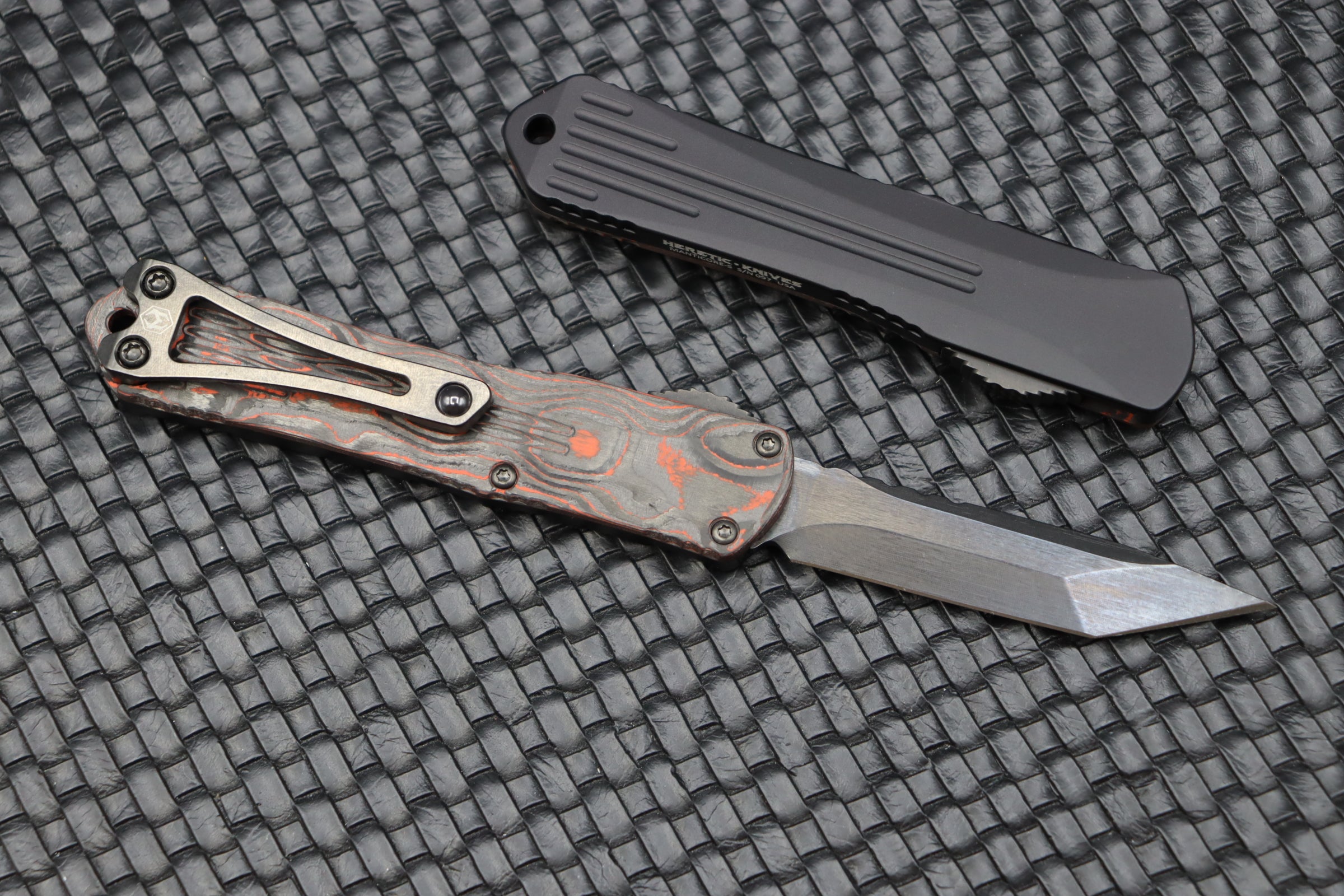 Heretic Knives Manticore S Tanto Black & Orange Camo Carbon