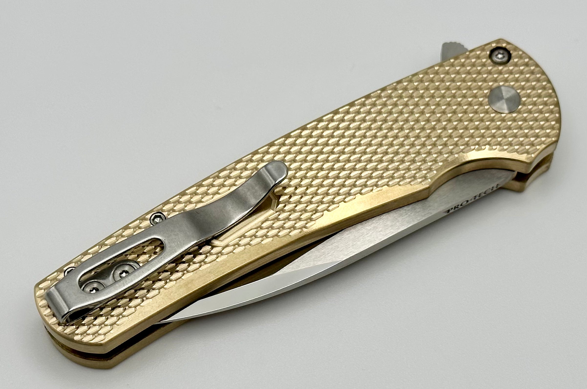 Pro-Tech Malibu Textured Bronze with Mosaic Button & Mike Irie Hand Ground Mirror Polished Blade 5118