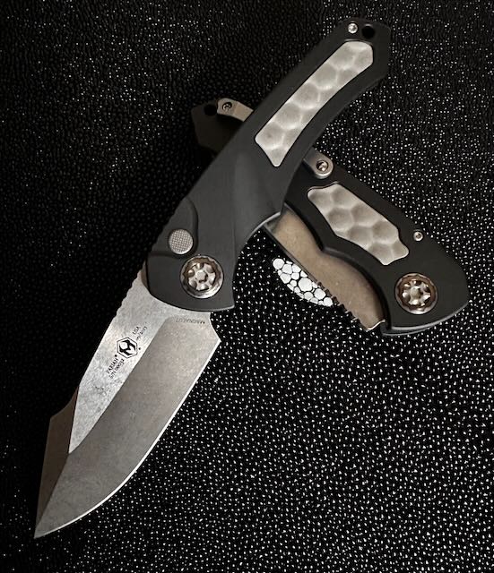 Heretic Knives Pariah Auto Battleworn Standard w/ Bubble Inlays & MagnaCut w/ Flamed Pivot Collars H048-5A