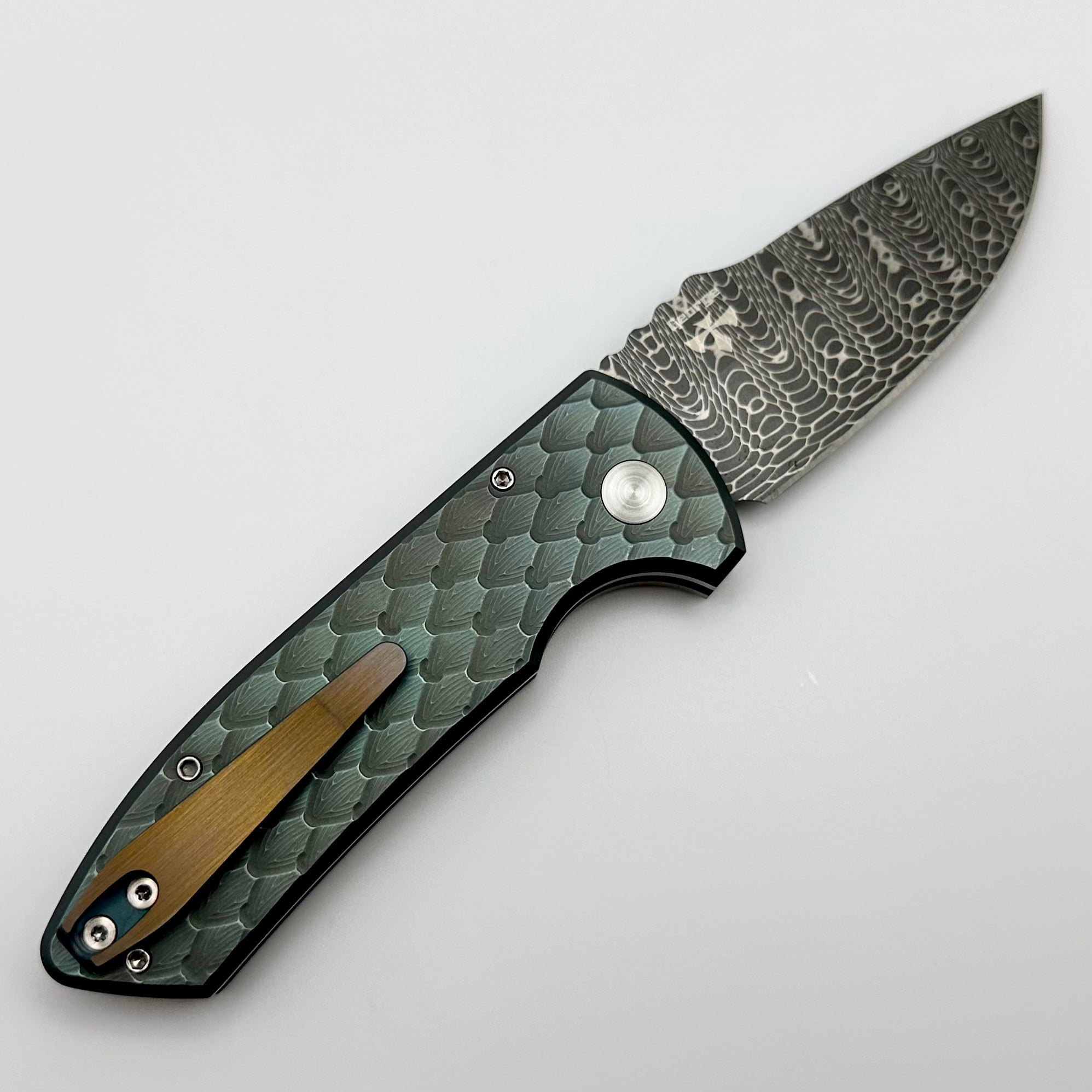 Pro-Tech SBR Short Bladed Rockeye Green Double Feather Texture w/ Bronze Titanium Handle & Abalone Button w/ Vegas Forge Damascus 2023 Custom 004