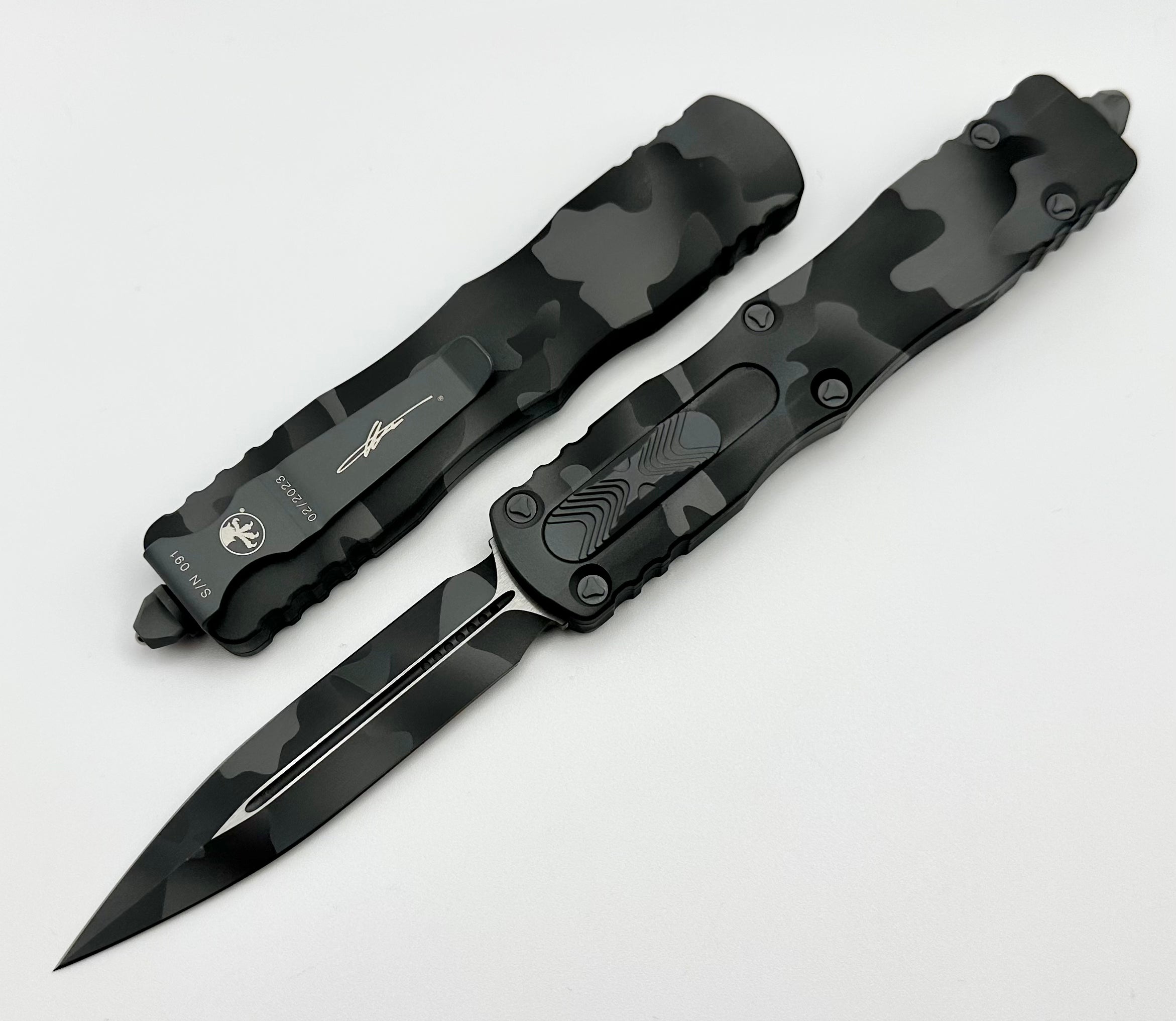 Microtech Dirac Delta Urban Camo Double Edge 227-1UCS