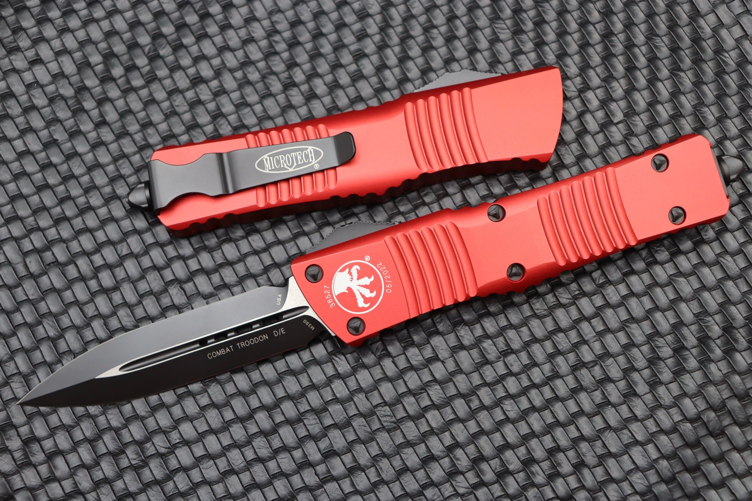 Microtech Combat Troodon D/E Black Standard & Red 142-1RD