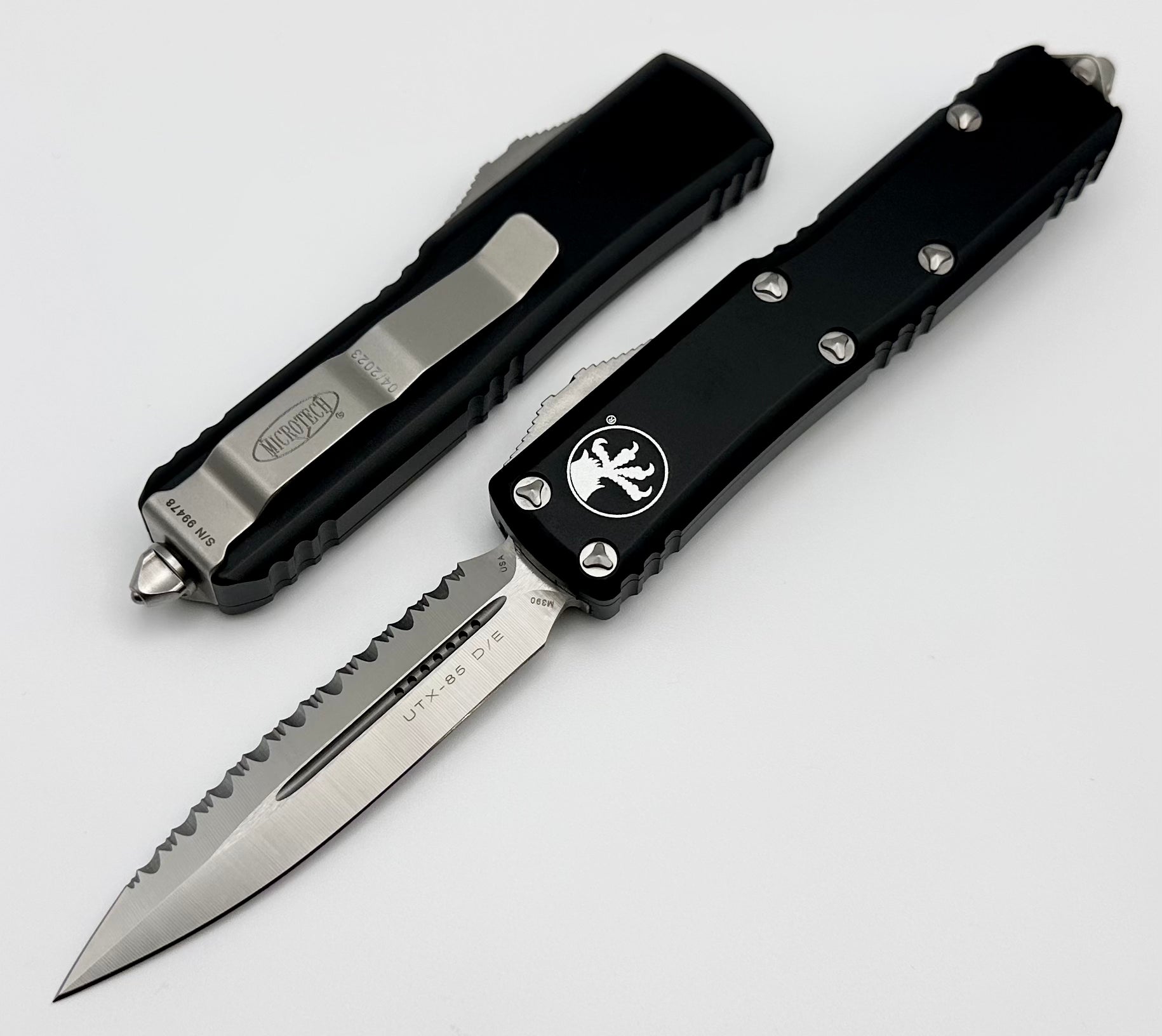 Microtech UTX-85 Double Edge Satin Full Serrated & Black 232-6