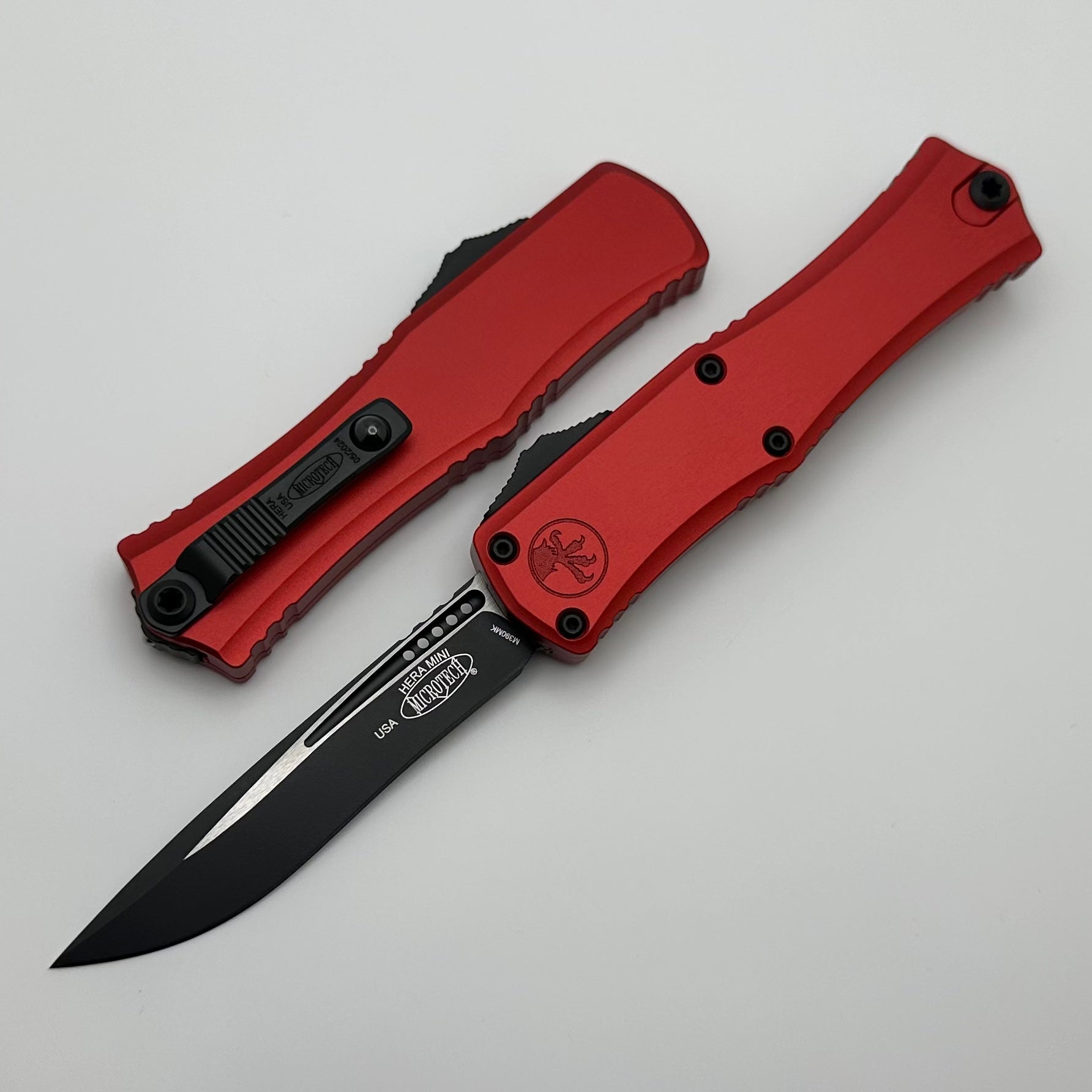 Microtech Knives Mini Hera Black Recurve M390MK w/ Red Handle 1705M-1RD