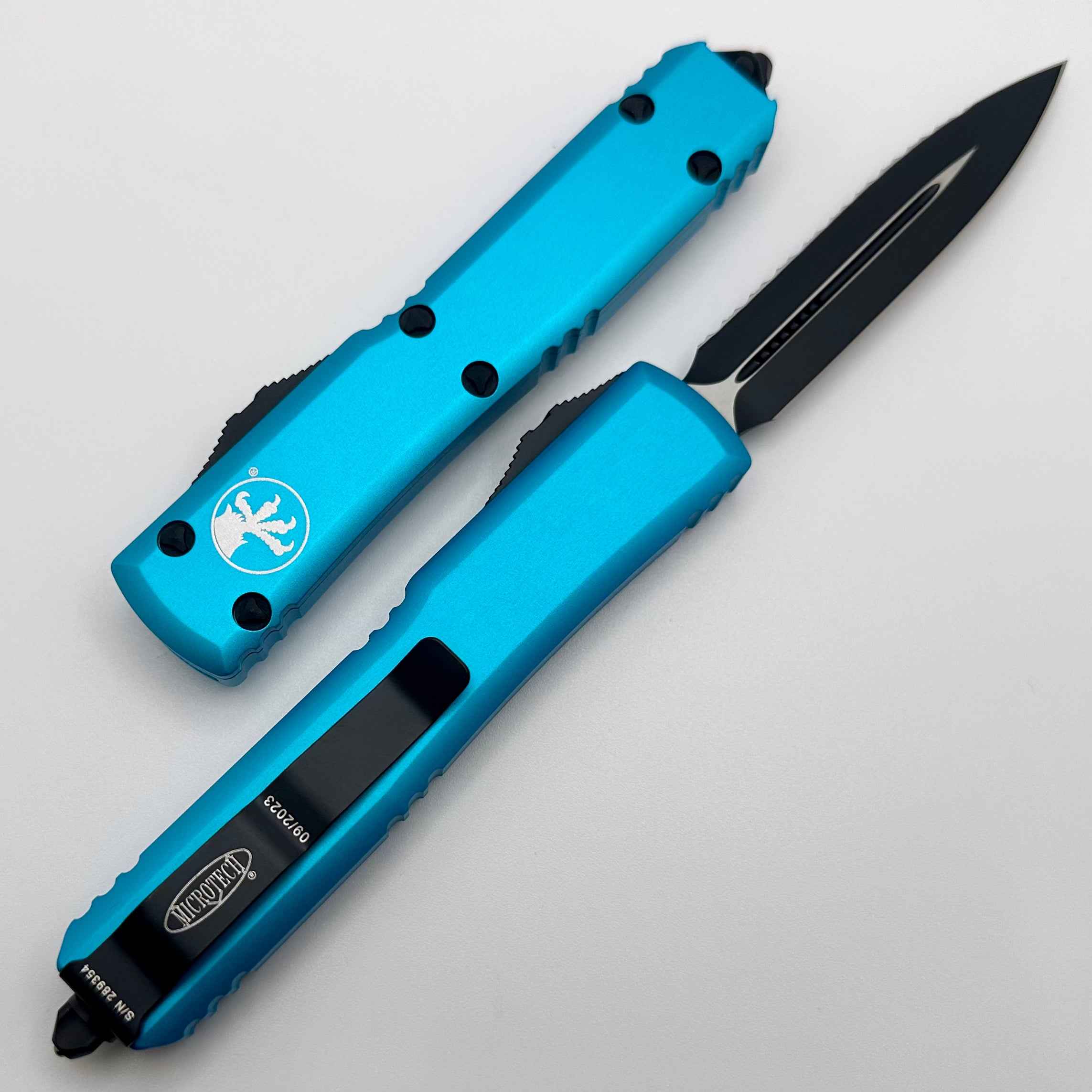 Microtech Ultratech D/E Black Full Serrated & Turquoise 122-3TQ