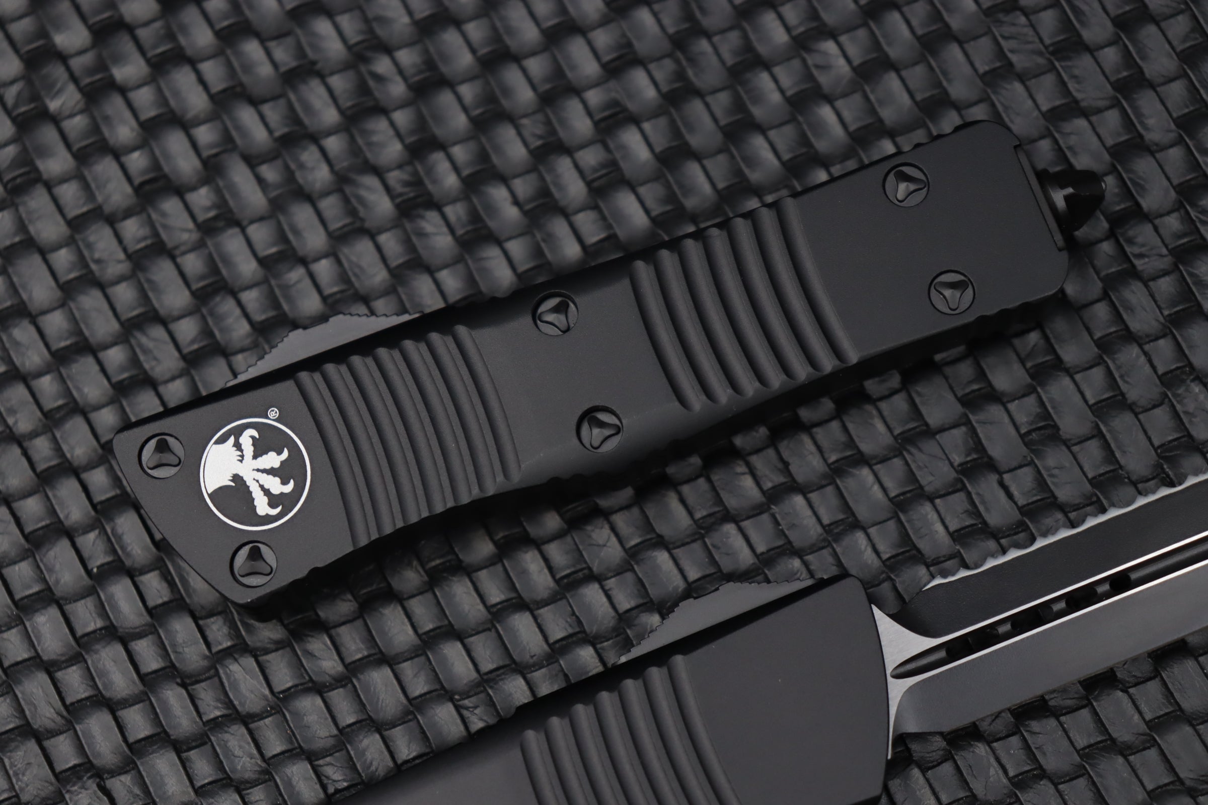 Microtech Troodon Double Edge Black Tactical Full Serrated 138-3T