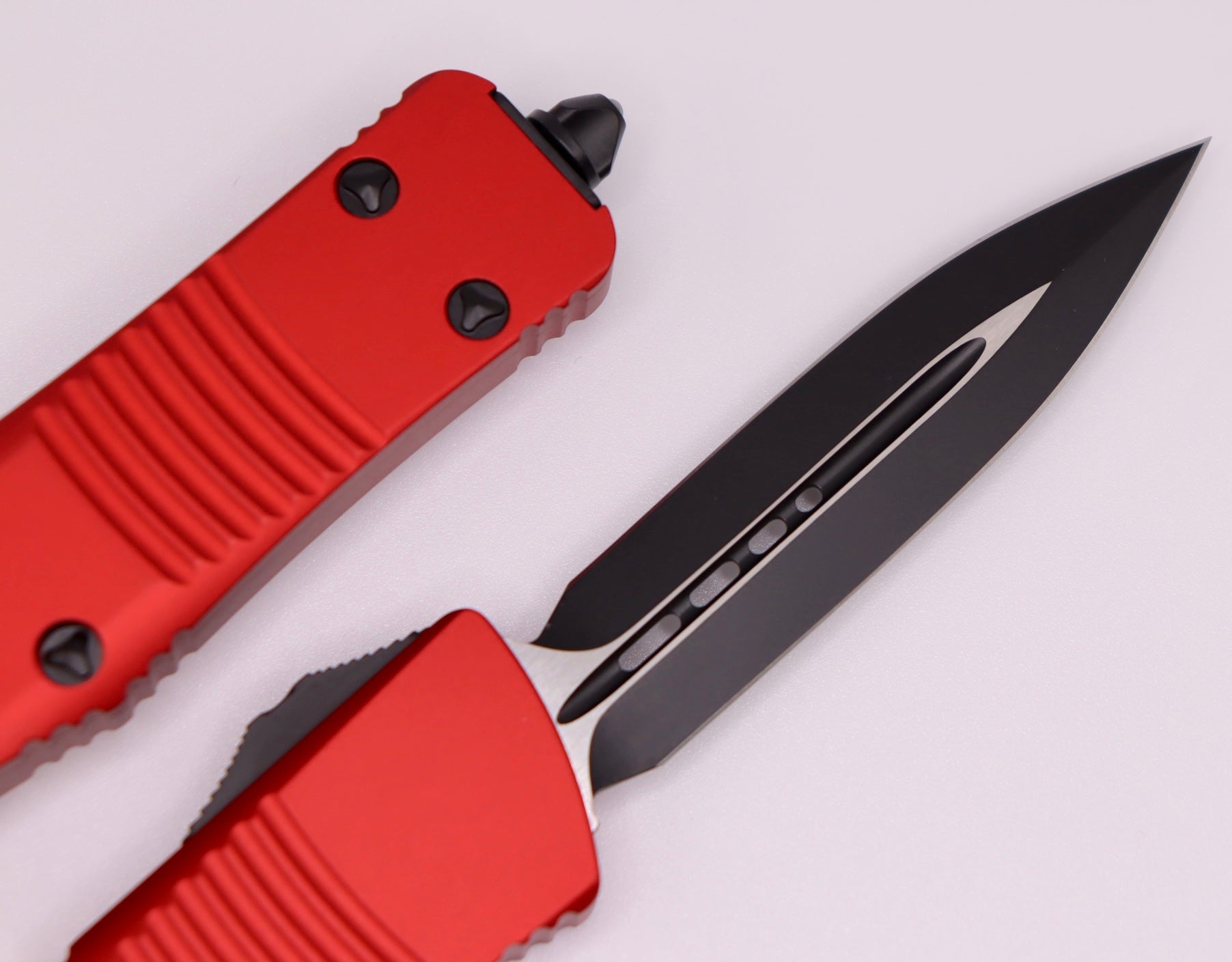 Microtech Troodon Black Double Edge Standard & Red 138-1RD