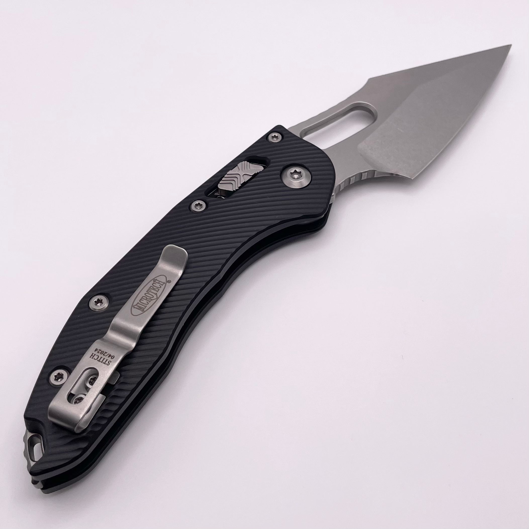 PRE-OWNED Microtech Knives Manual Stitch RAM LOK Fluted Black Aluminum Apocalyptic Standard & M390MK 169RL-10APFL