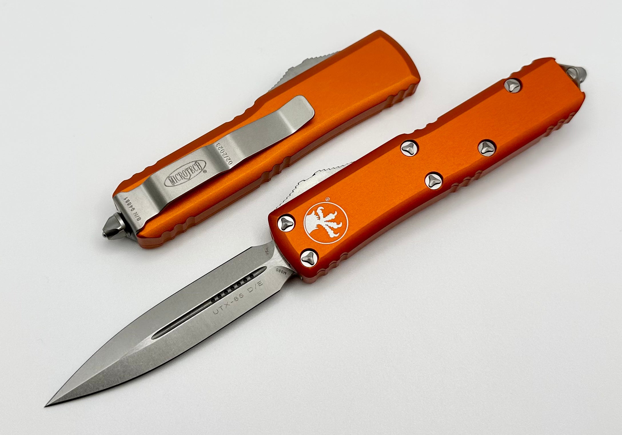 Microtech UTX-85 Double Edge Stonewash Standard & Orange 232-10OR