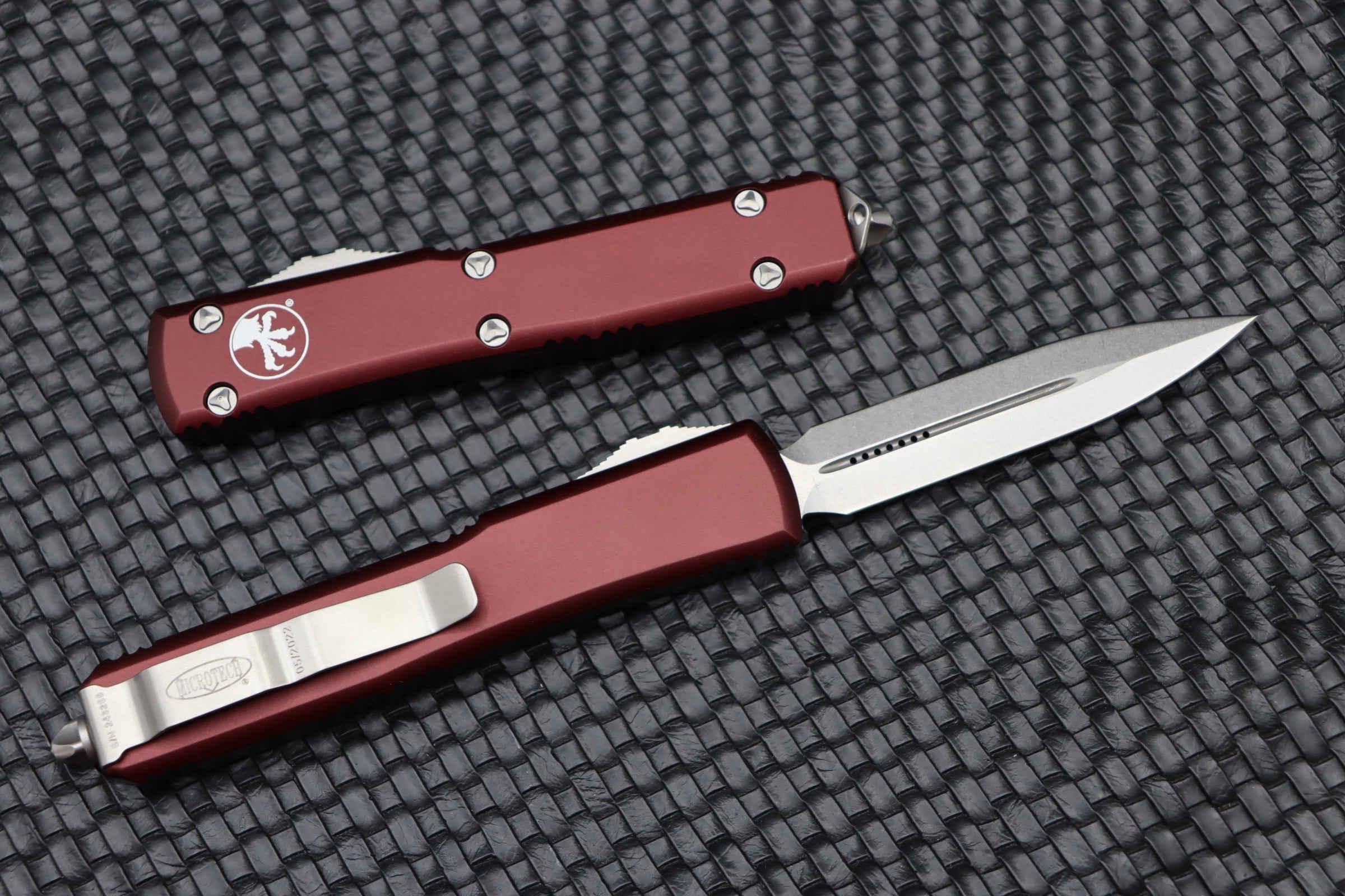 Microtech Ultratech D/E Stonewash Standard & Merlot 122-10MR