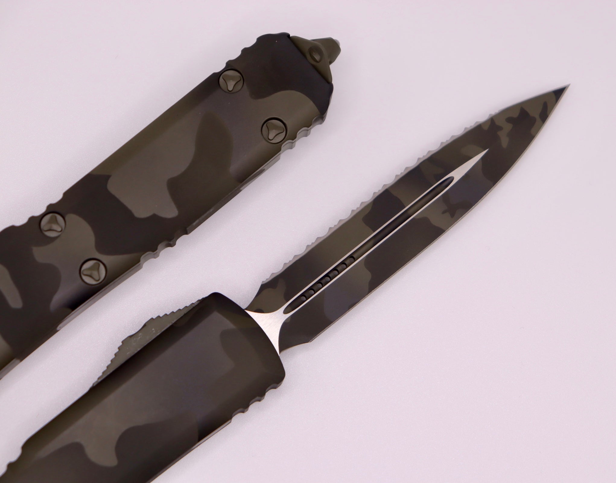 Microtech Ultratech Double Edge Full Serrated Olive Camo 122-3OCS