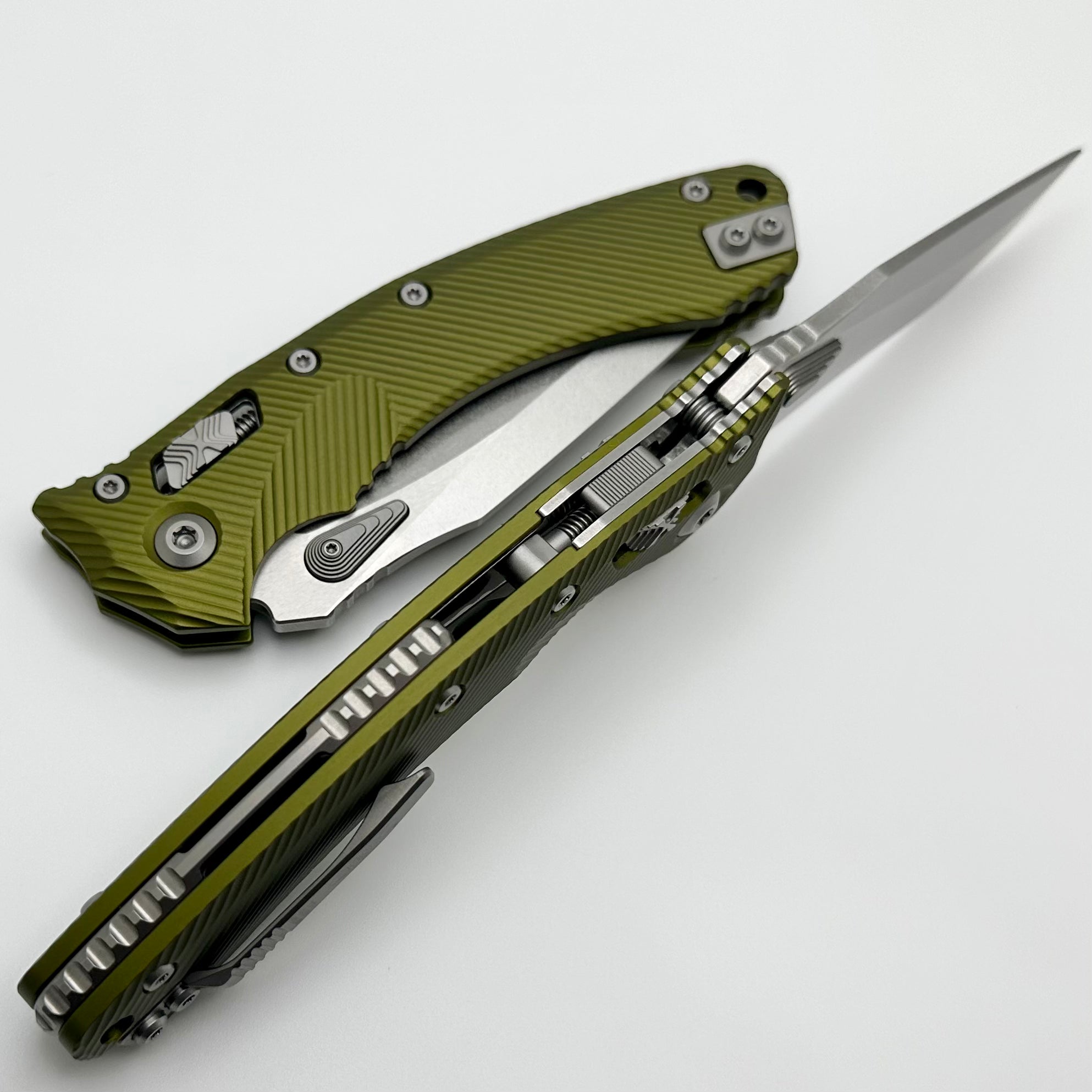 Microtech Amphibian RAM LOK OD Green Fluted Aluminum & Stonewash M390MK 137RL-10FLOD