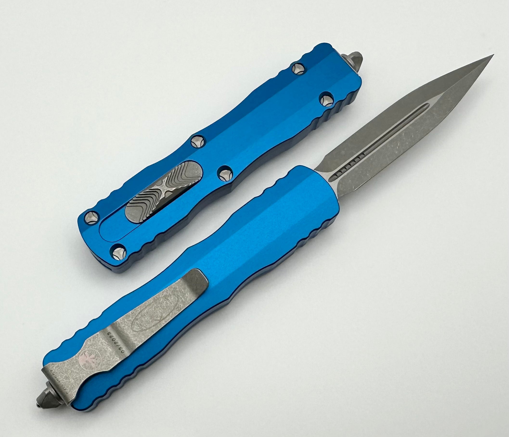 Microtech Dirac D/E Apocalyptic Standard & Blue 225-10APBL