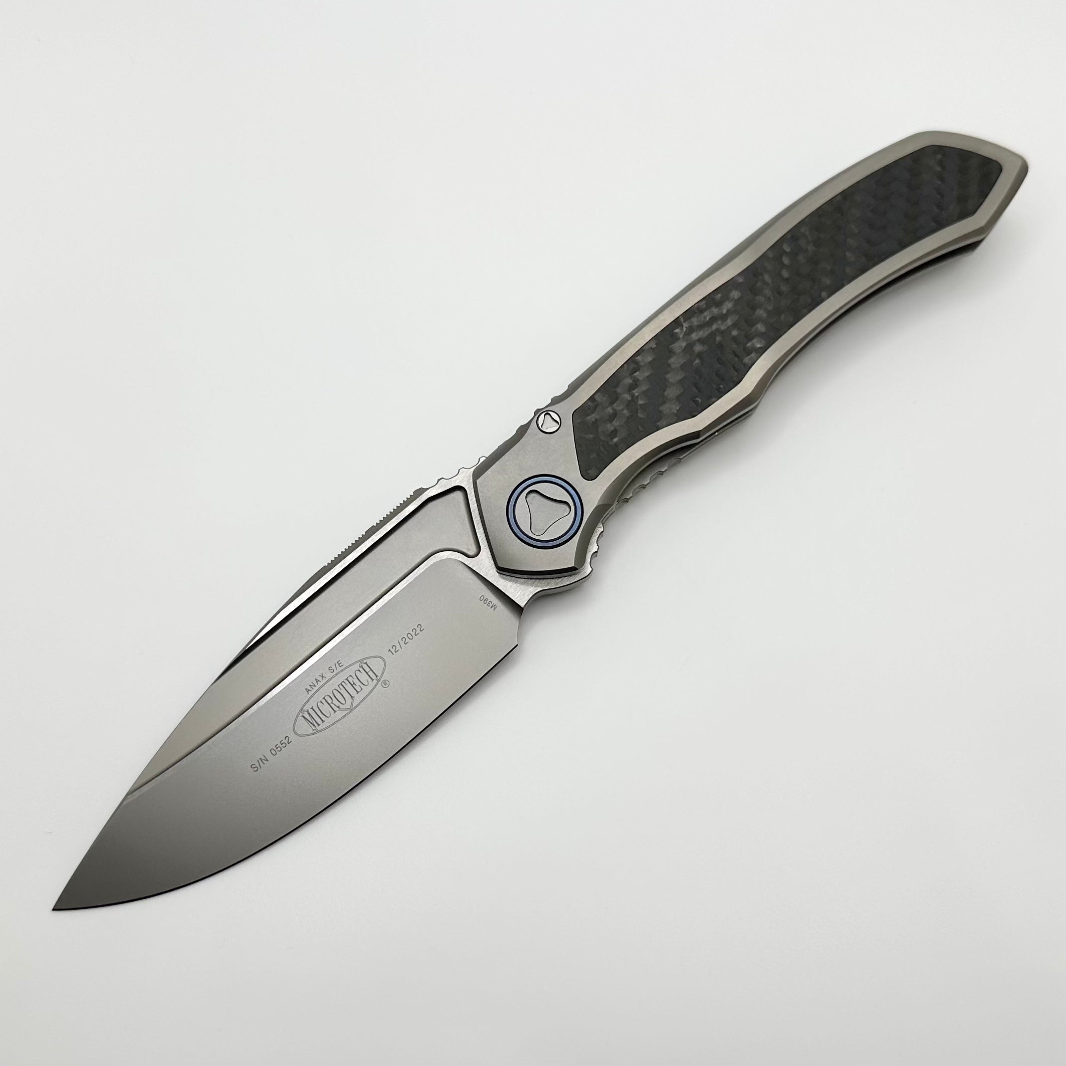 Microtech ANAX Titanium Bead Blast Standard w/ Blue Titanium Pivot Collar & Carbon Fiber Inlay 190C-7CFITI PRE OWNED