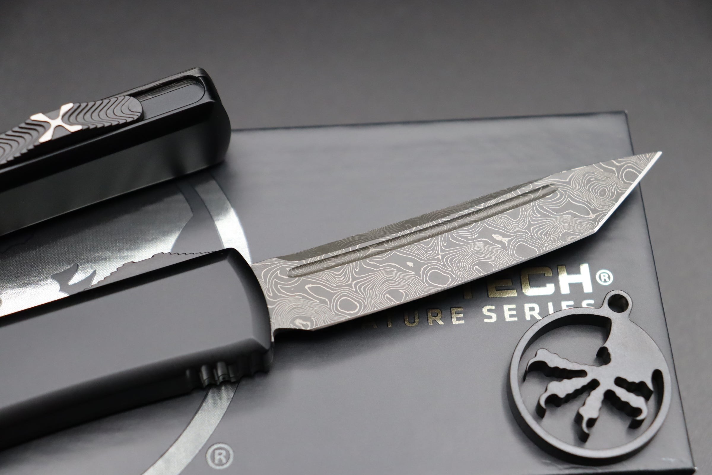 Microtech Ultratech T/E Damascus Carbon Fiber 123-16CFS