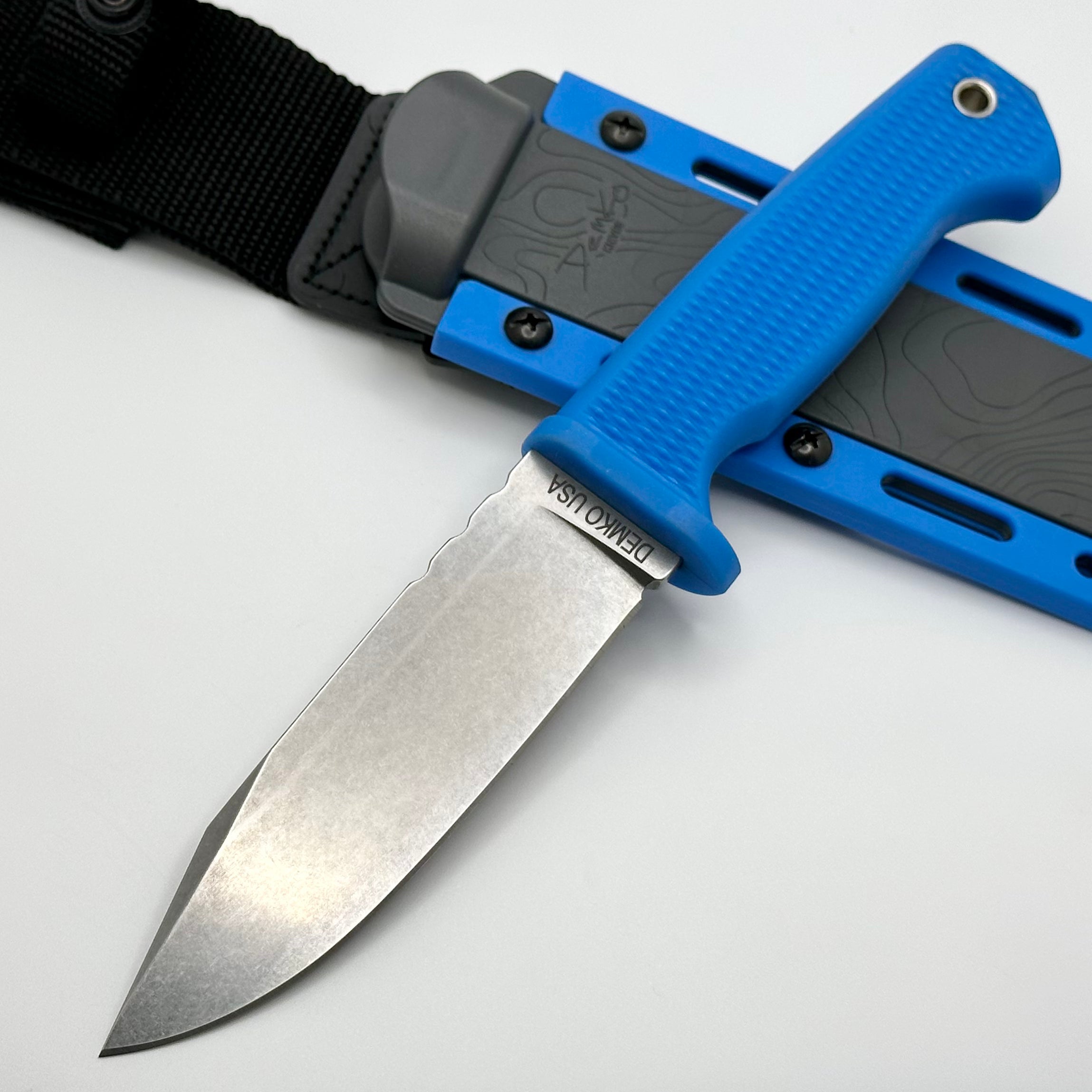 Demko FreeReign Clip Point MagnaCut & Blue Rubberized Handle