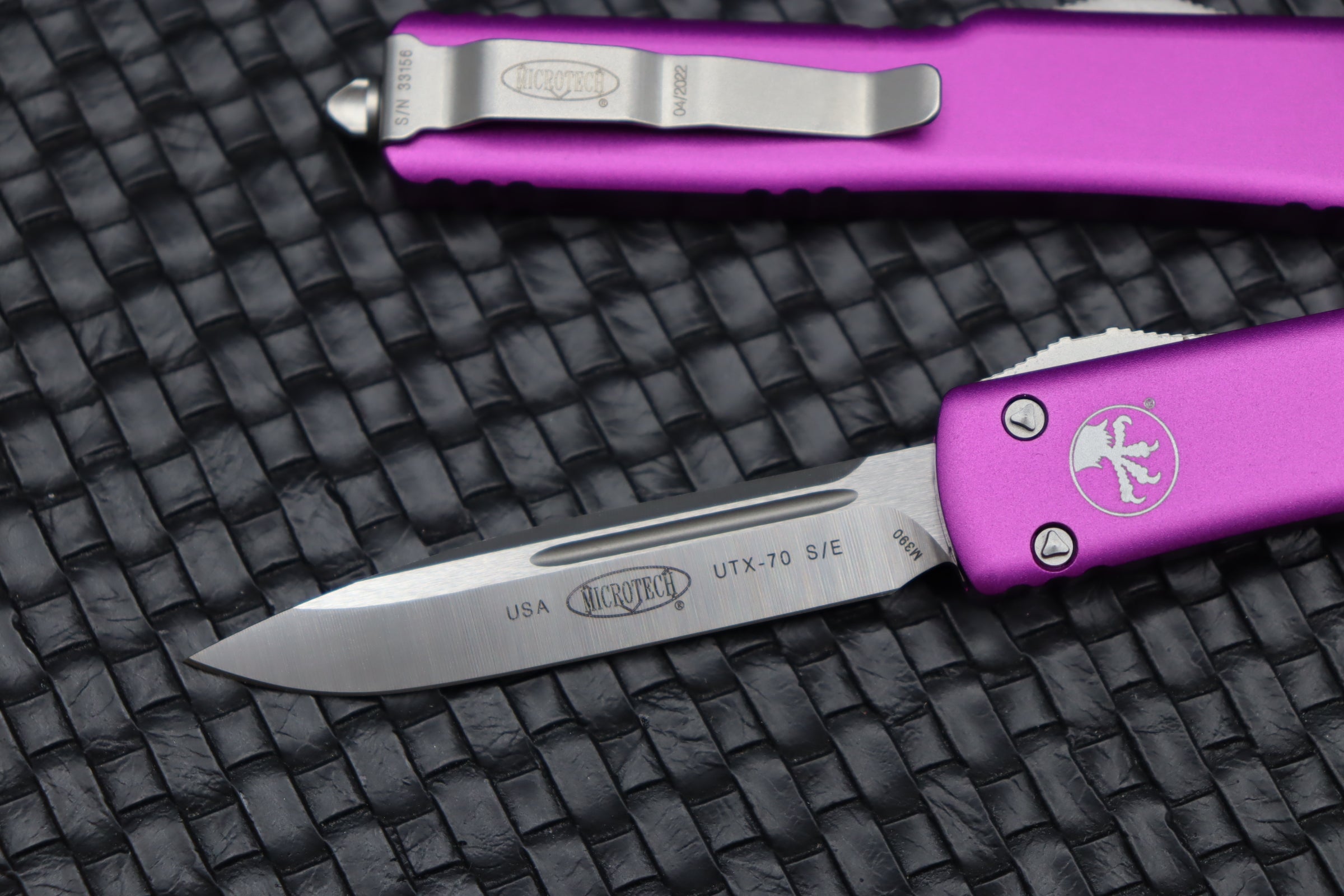 Microtech UTX-70 Single Edge Satin Standard & Violet 148-4VI