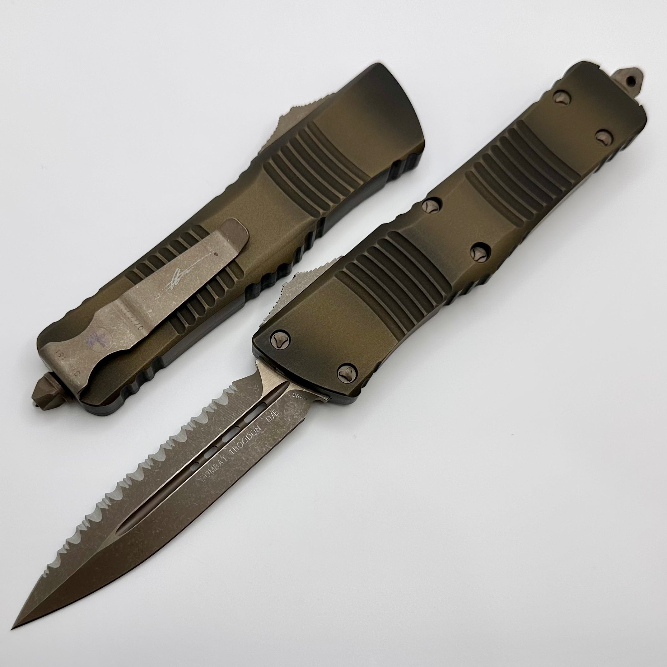 Microtech Combat Troodon Antique Bronze w/ Full Serrated Double Edge Bronze Apocalyptic Signature Series 142-15APABS