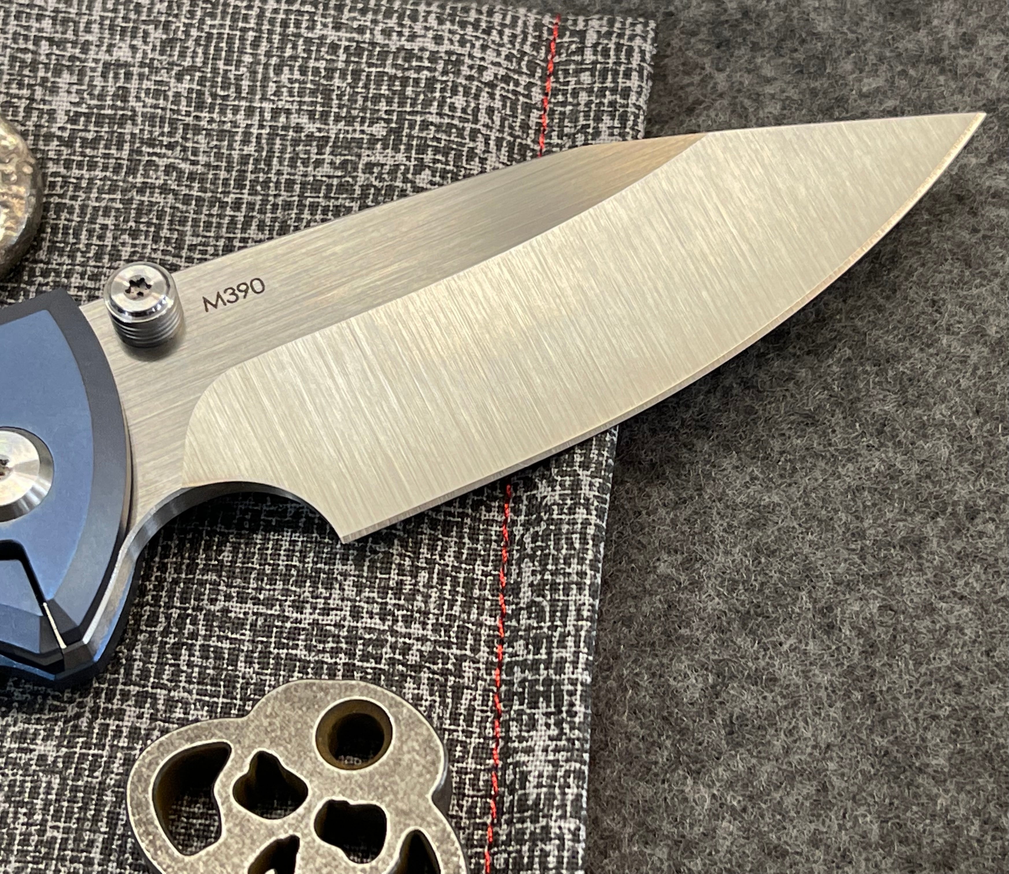 Chaves Scapegoat Exclusive Blue Stonewash Titanium & Belt Grind M390