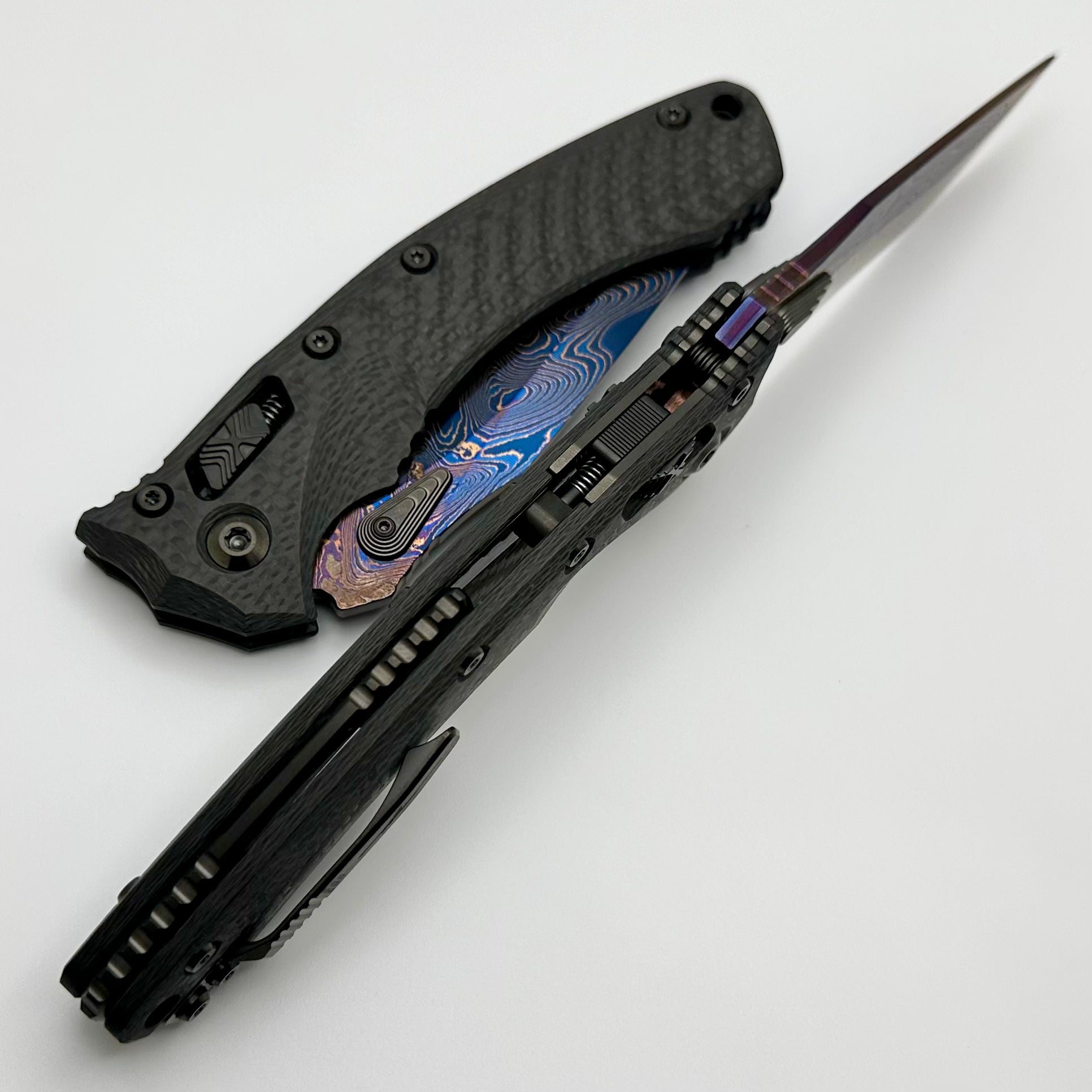 Microtech Knives Amphibian RAM-LOK Baker Forge Blued Chevron Elite Copper Mai & Carbon Fiber Handles w/ DLC Two Tone Hardware Signature Series 137RL-16MS3