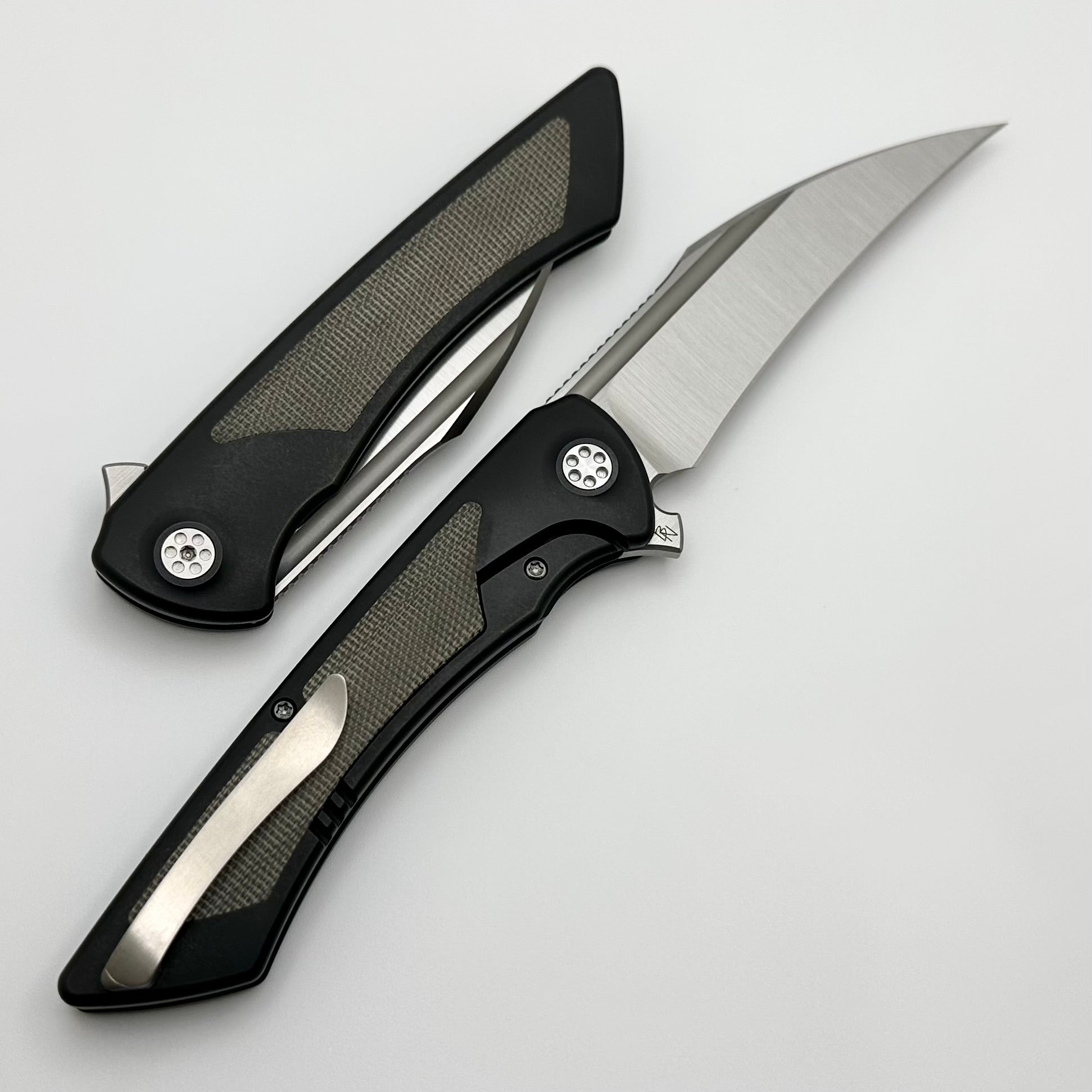 SharpByDesign Derecho PVD Titanium w/ Olive Micarta Inlays & M390 DER-BK-OD