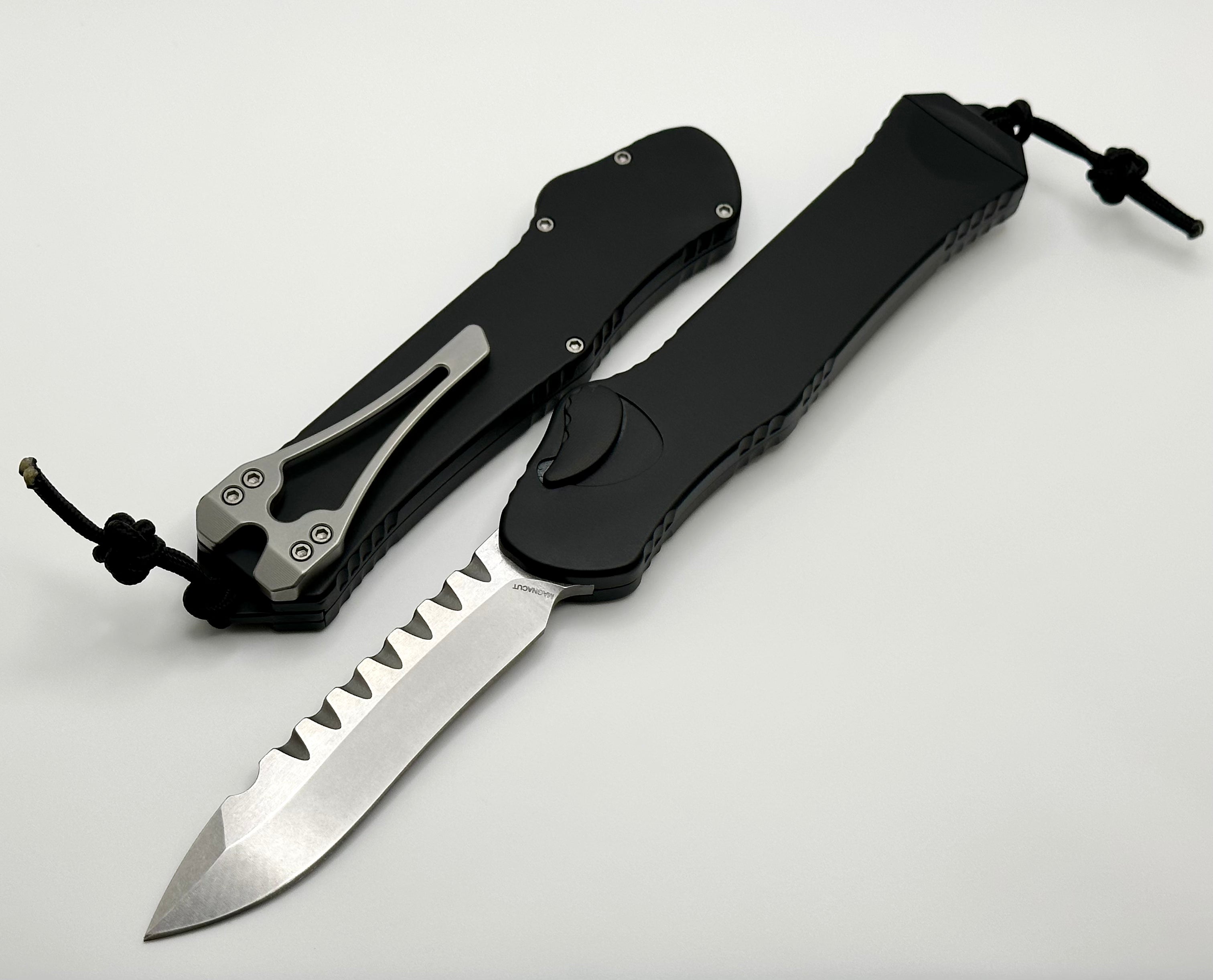 Heretic Hydra V3 Black Aluminum Handle & Stonewash Recurve MagnaCut H008-2A