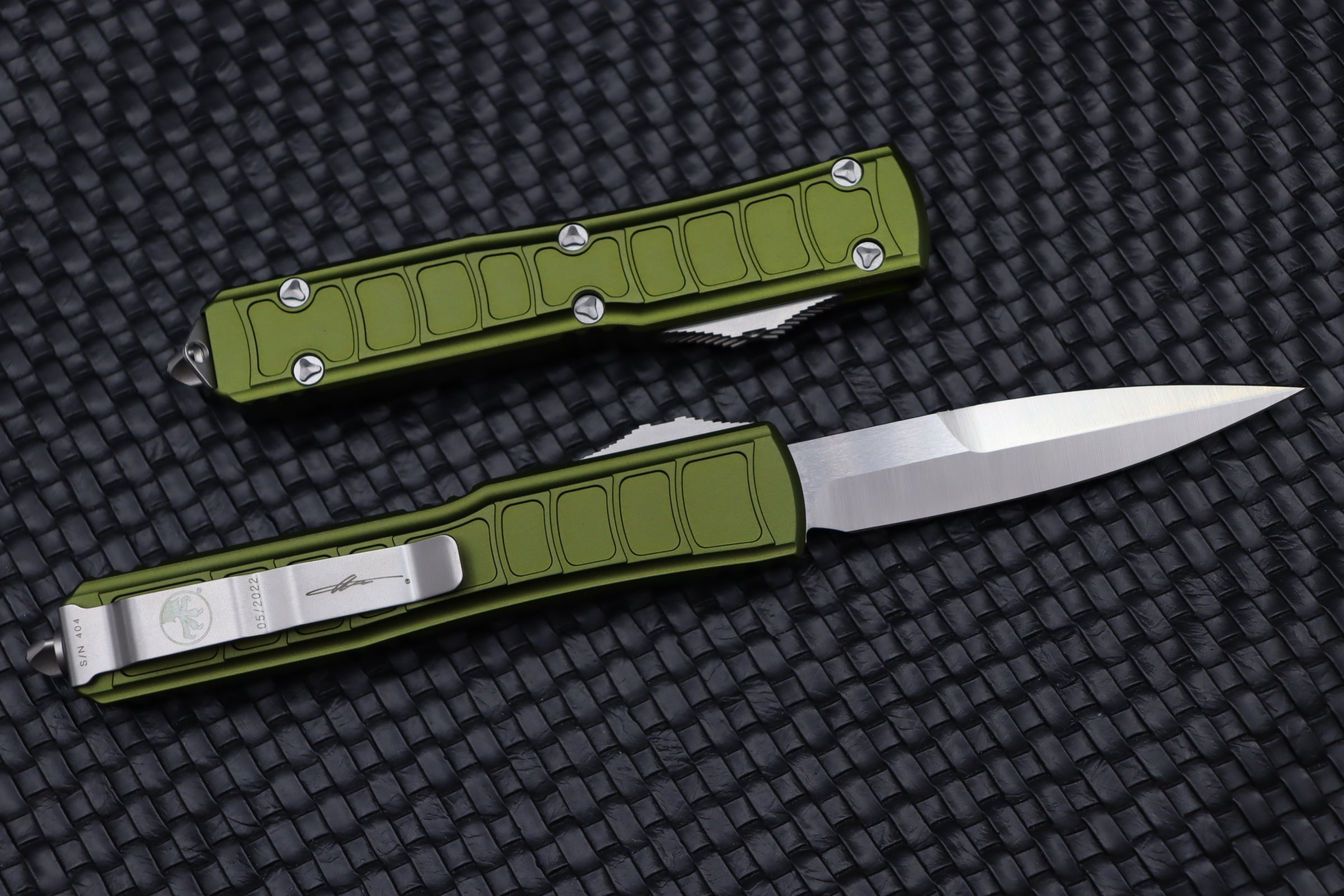 Microtech Ultratech 2 Stepside Bayonet Satin & OD Green 120II-4ODS