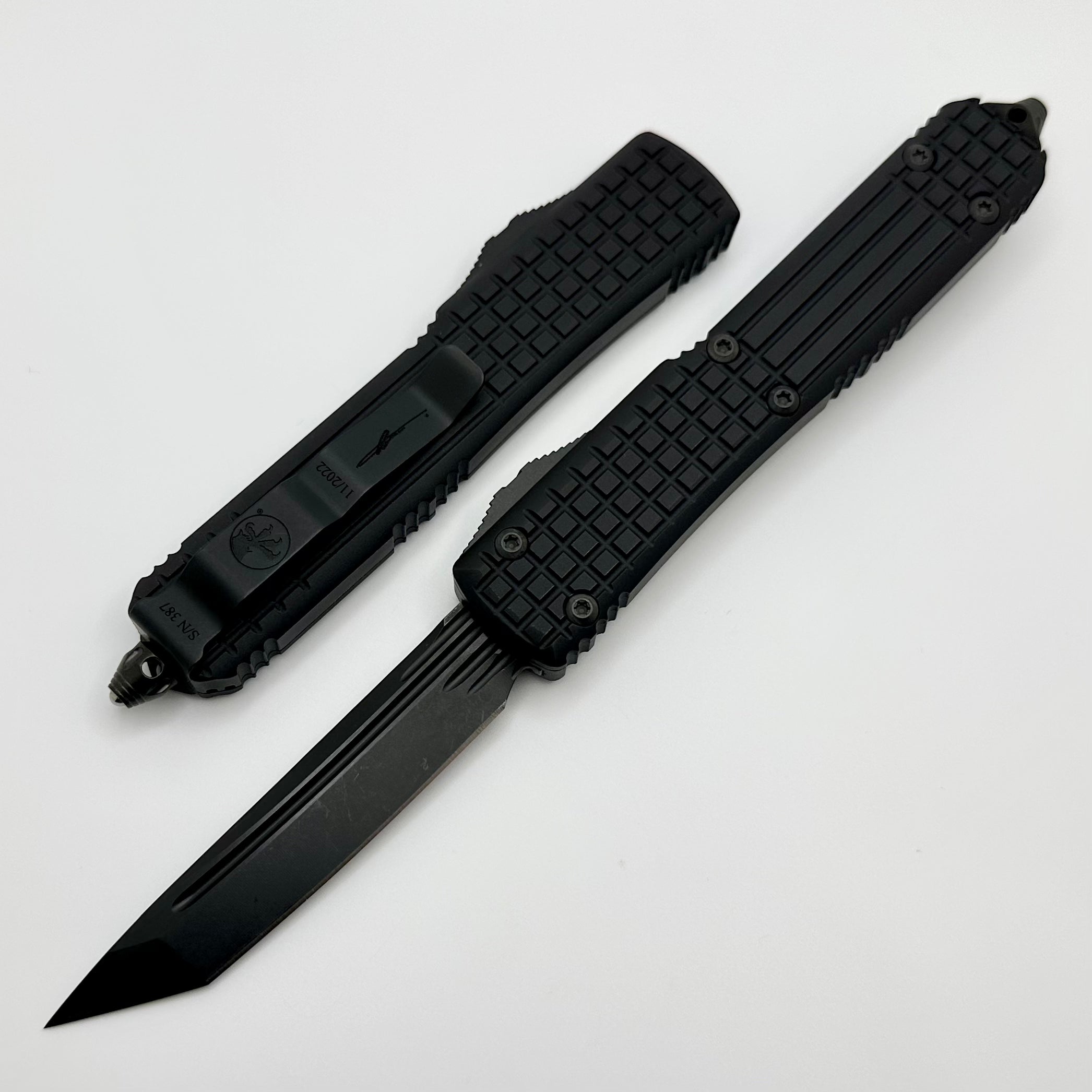 Microtech Ultratech Delta Frag Shadow Fluted Tanto DLC w/ Nickel Boron Signature Series 123-1UT-DSH