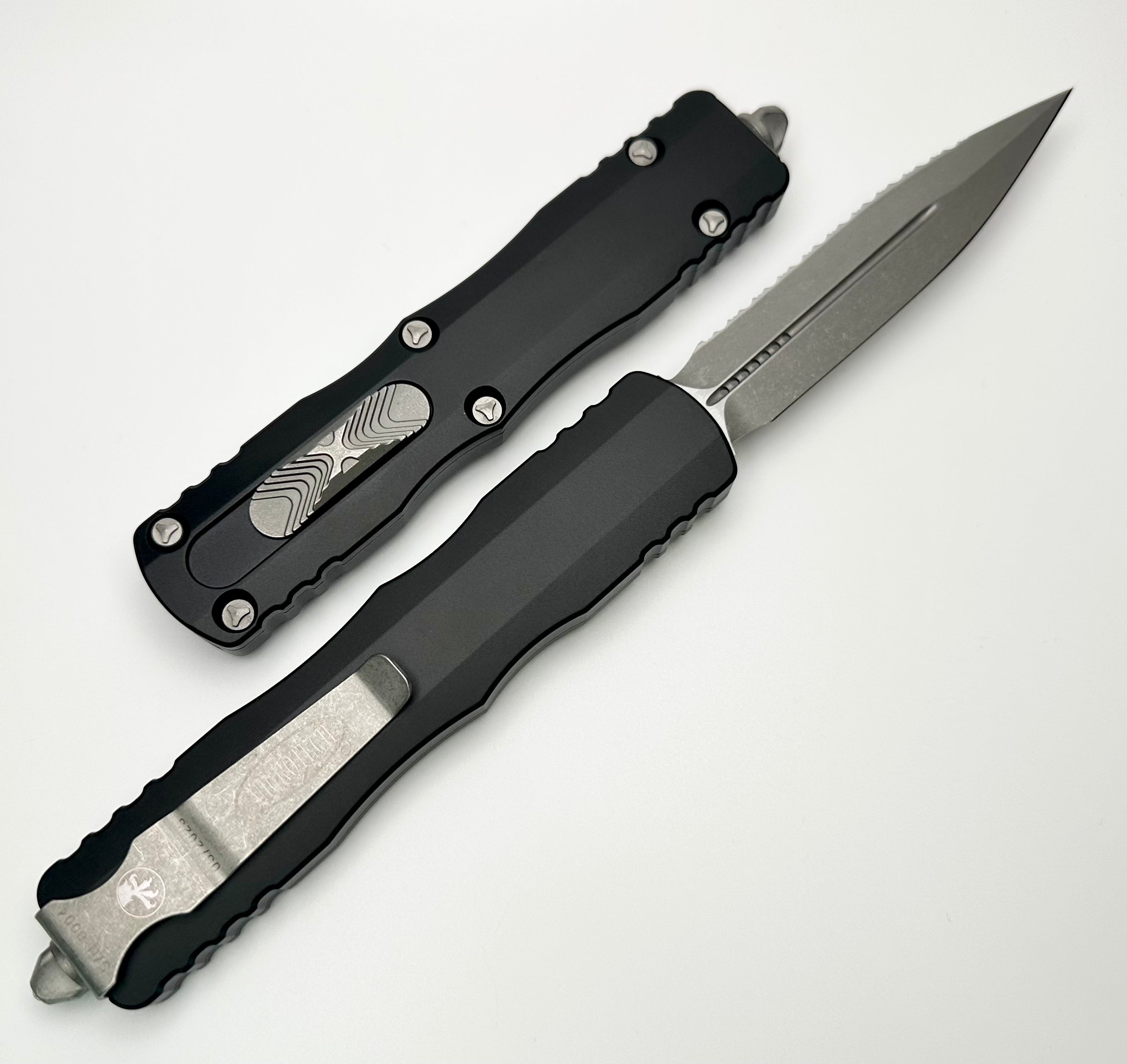 Microtech Dirac Delta D/E Full Serrated Apocalyptic Standard 227-12AP