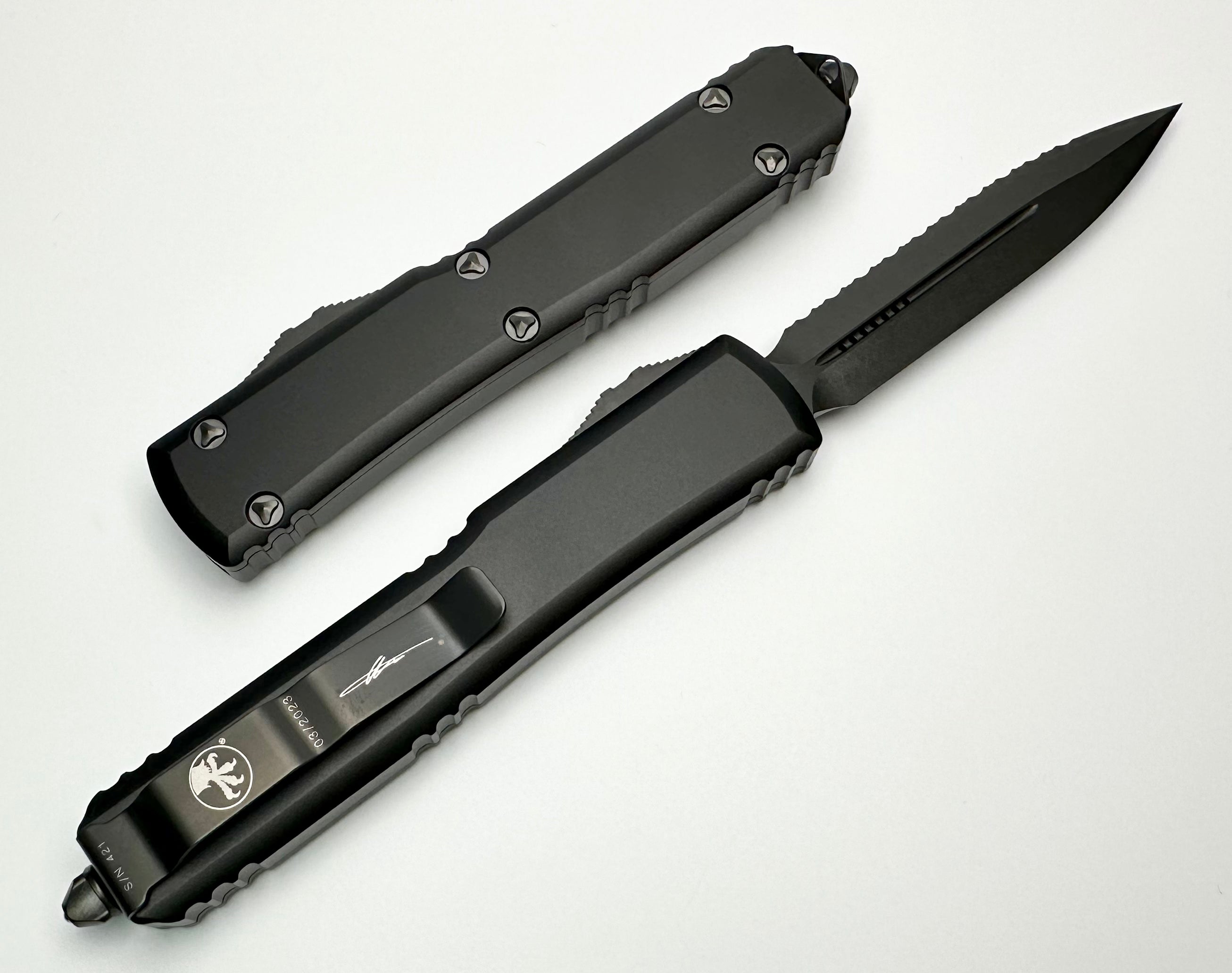 Microtech Ultratech Double Edge DLC Black Tactical Full Serrated Signature Series 122-3DLCTS