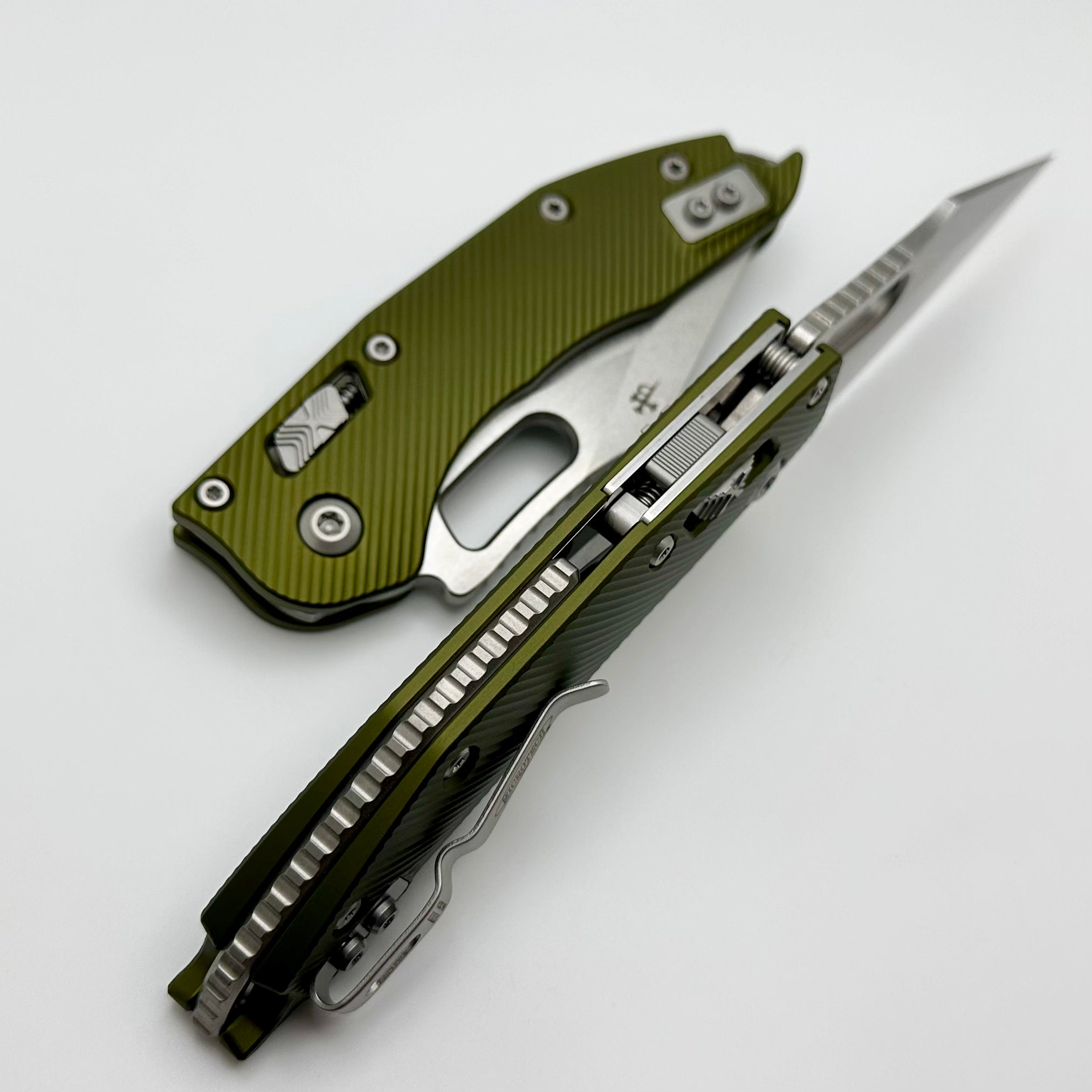 Microtech Knives Manual Stitch RAM LOK Fluted OD Green Aluminum & Partial Serrated M390MK 169RL-11FLOD