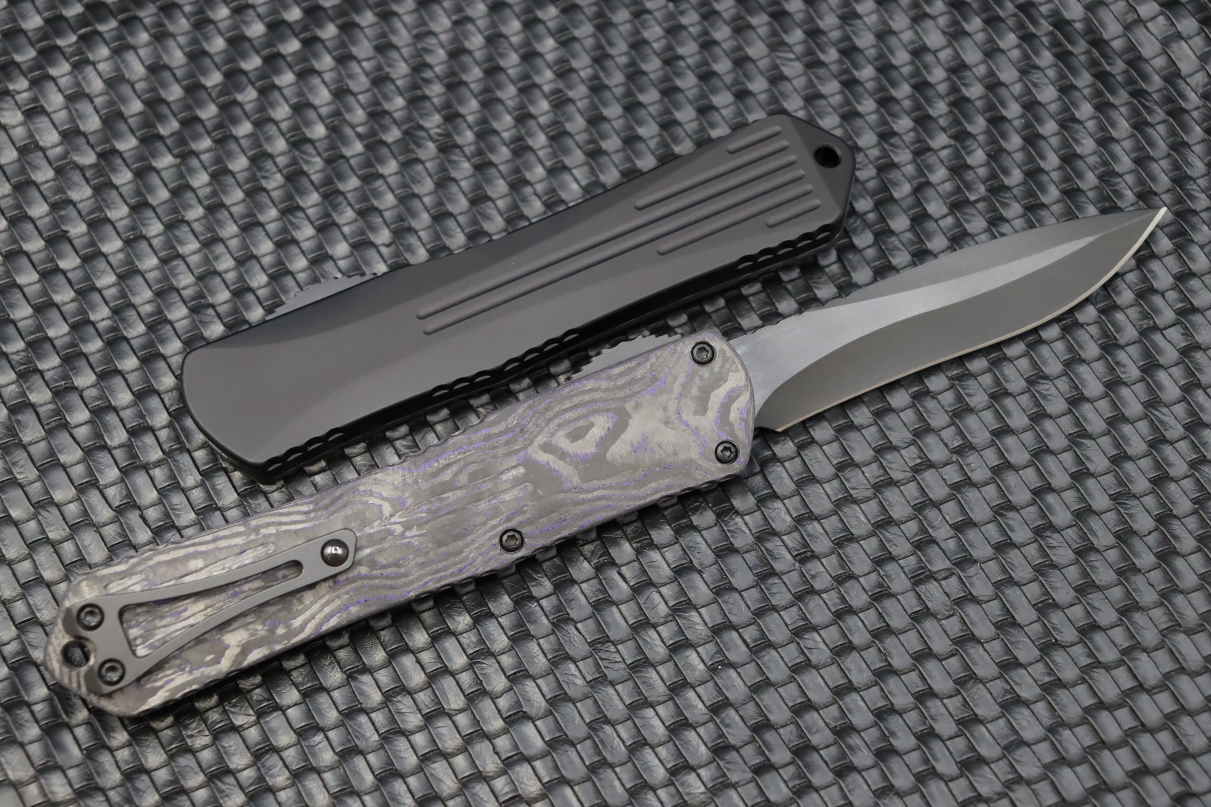 Heretic Knives Manticore X Recurve DLC & Purple Camo Carbon H033-6A-PUCF