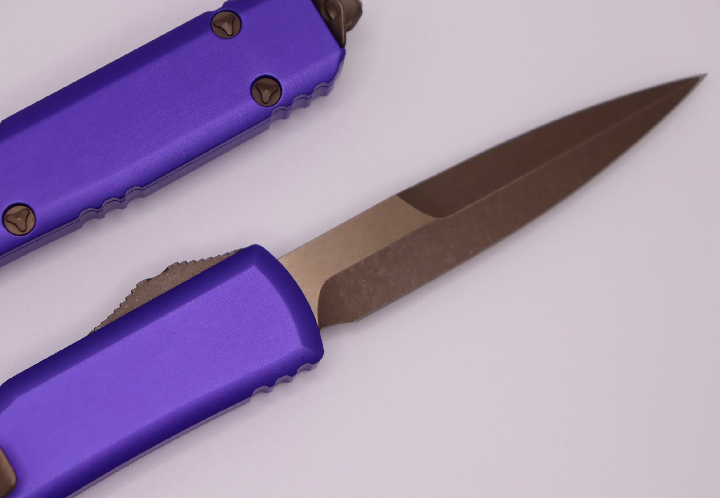 Microtech Ultratech Bayonet Grind Bronze Apocalyptic Standard & Purple 120-13APPU