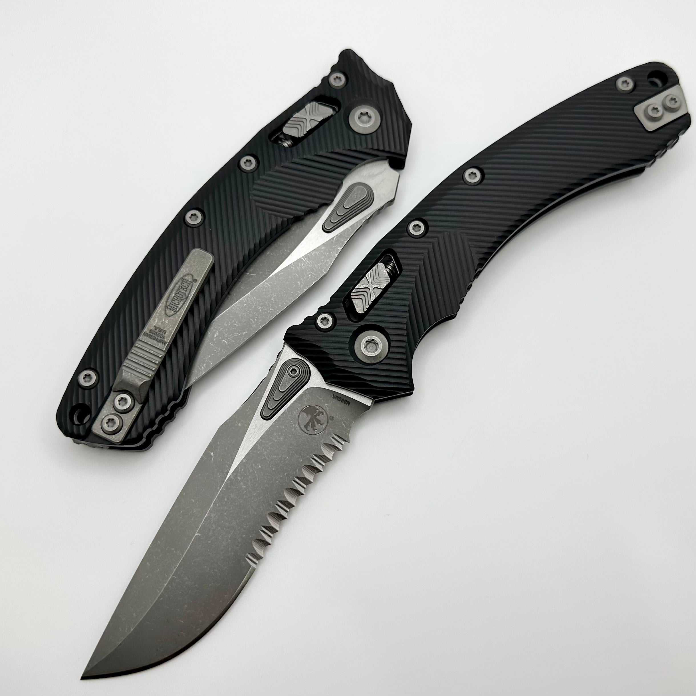 Microtech Amphibian RAM LOK Black Fluted Aluminum & Partial Serrated Apocalyptic M390MK 137RL-11APFL