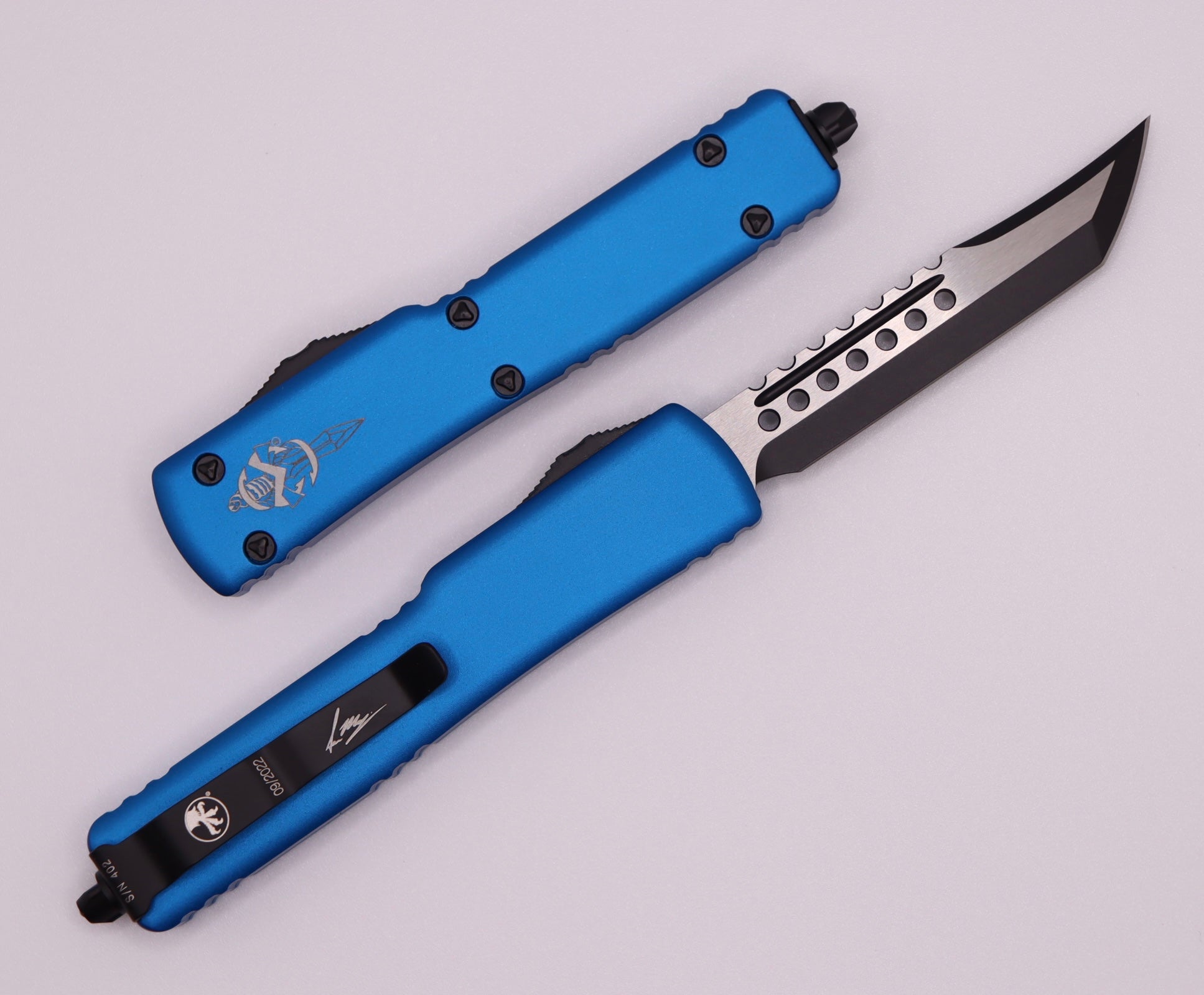 Microtech UTX-70 Hellhound Black Standard & Blue 419-1BL