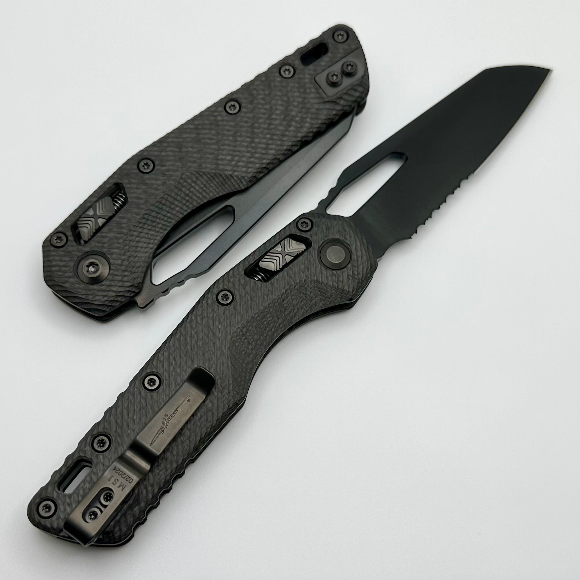 Microtech Knives MSI RAM LOK Fluted Carbon Fiber & M390MK Partial Serrated DLC Standard 210-2DLCTFLCFS