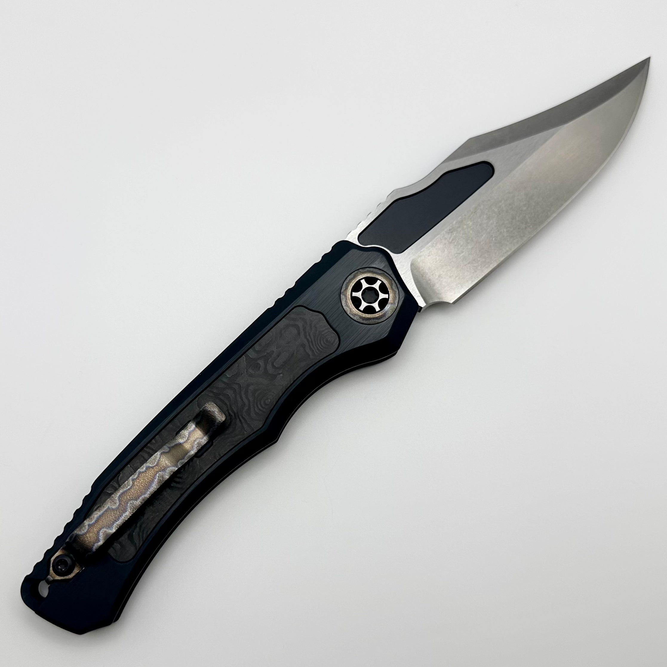 Heretic Knives Wraith Auto V4 w/ Fat Carbon Inlays & Hand Ground Bowie MagnaCut Blade