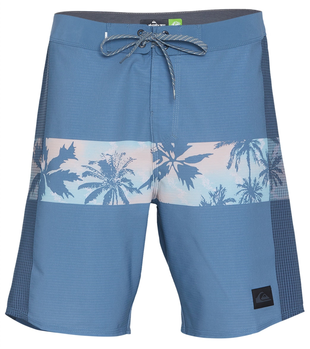 Quiksilver Men's 19 Highlite Arch Board Shorts Captains Blue